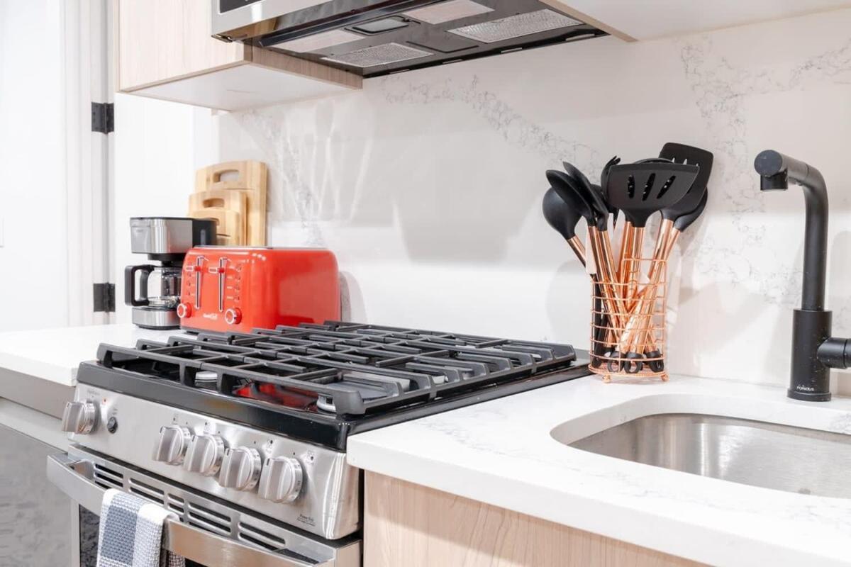 323-1 Spacious 2br Williamsburg Apartment New York