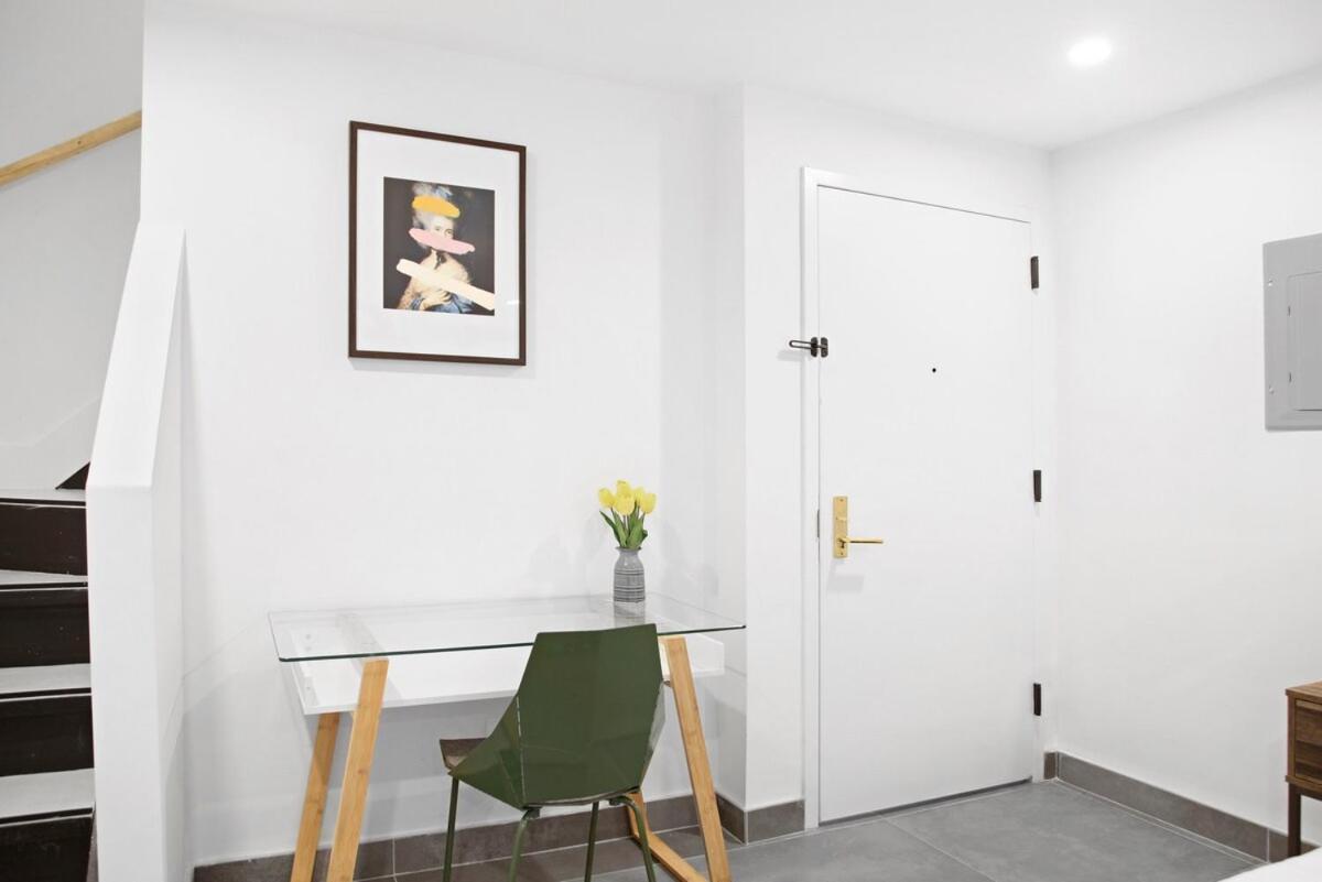 149bk-101 New Construction 2br Private Garden W-d *