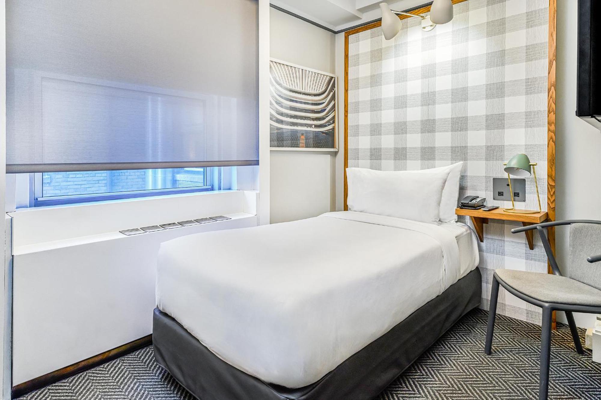 Paramount Times Square - A Generator