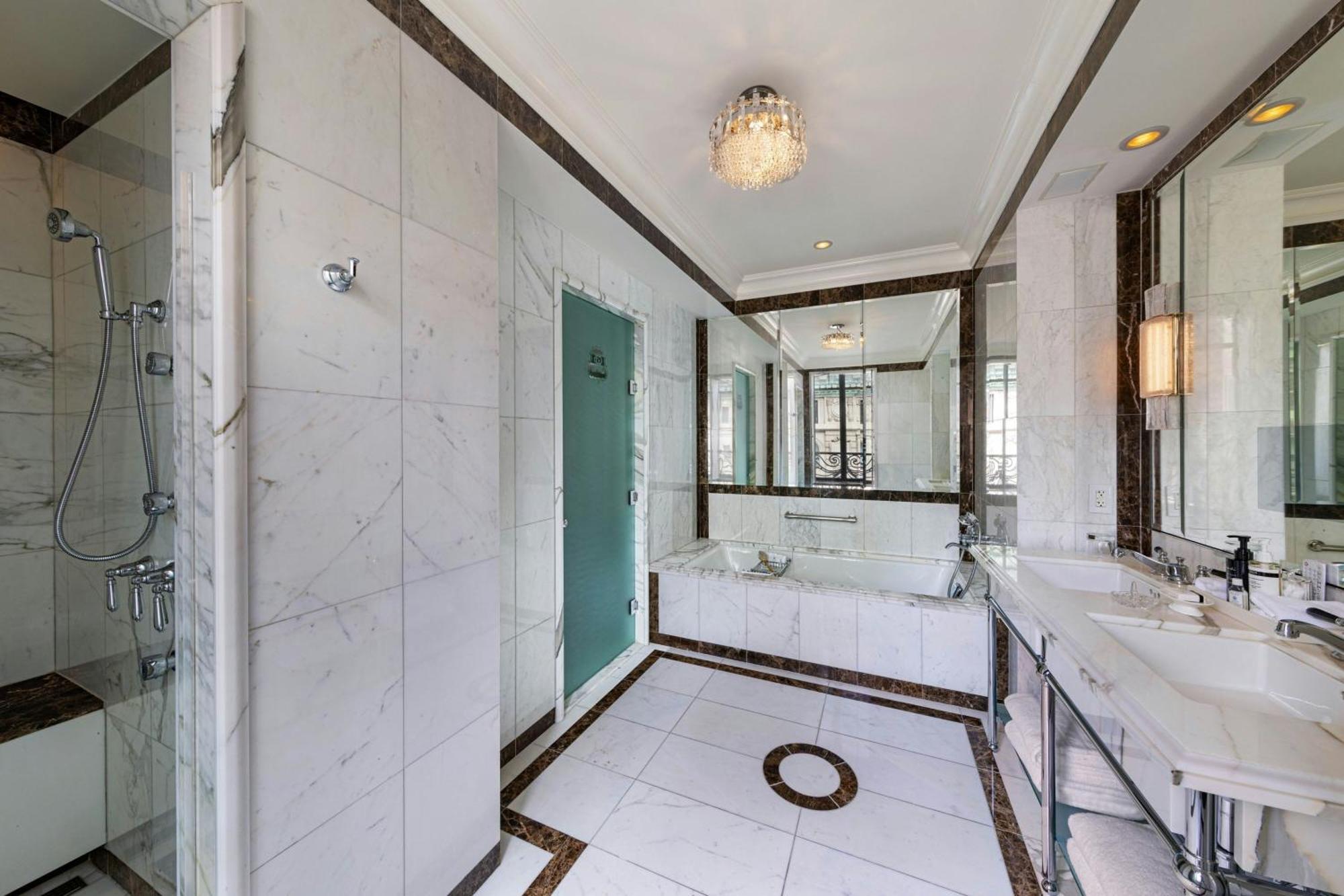 Hotel The St. Regis 5*