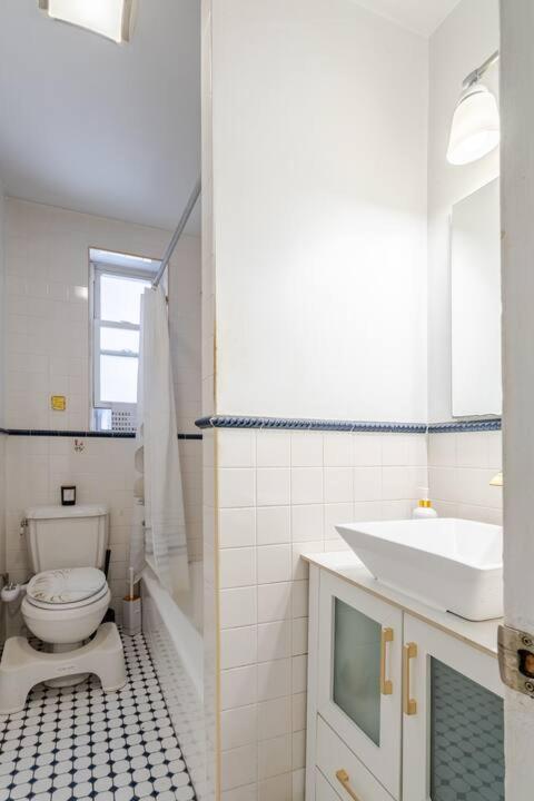 2 Large Bedrooms In Rego Park * New York