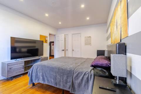 2 Large Bedrooms In Rego Park