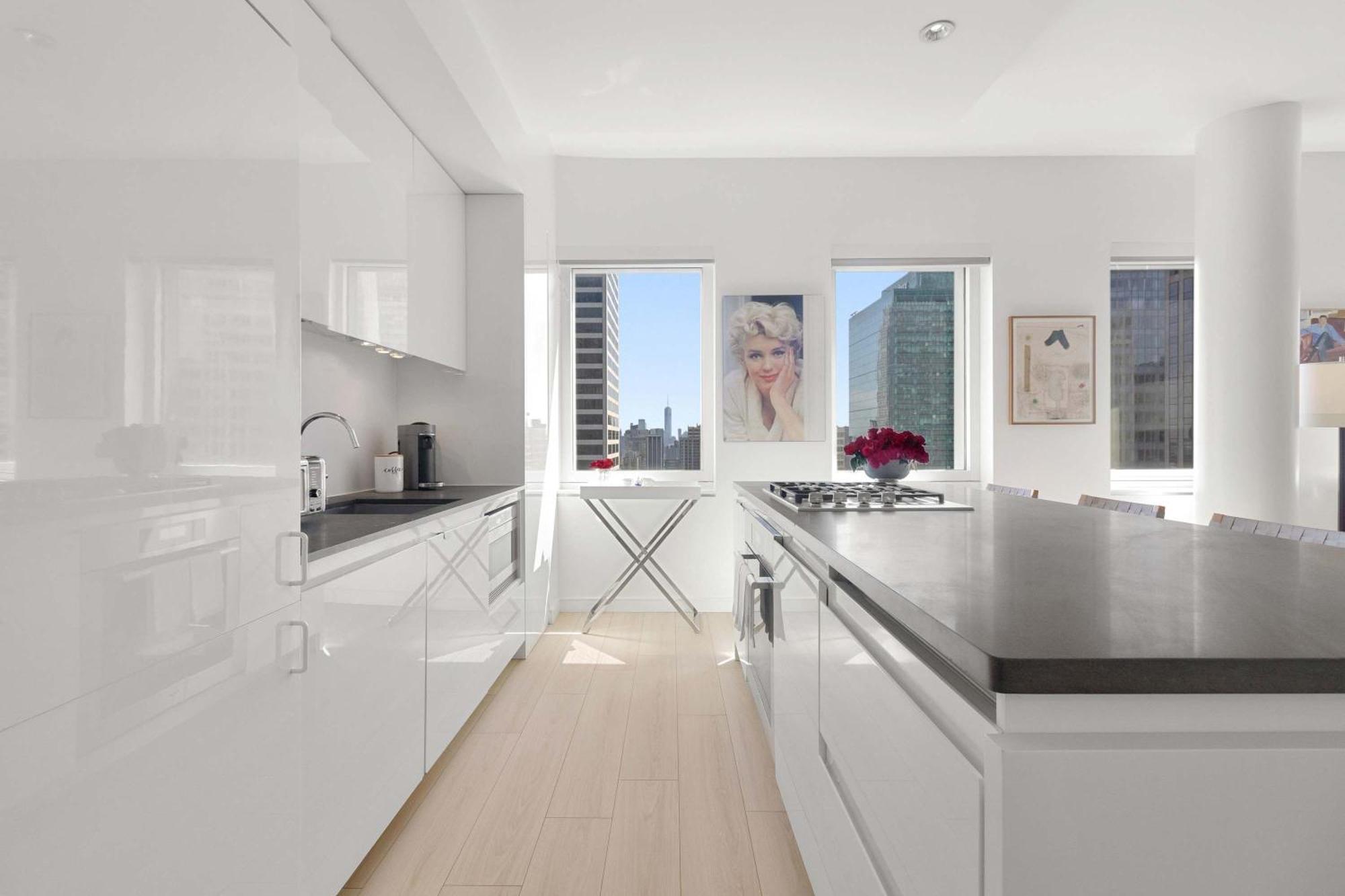 Exclusive Midtown Manhattan Nyc Luxury Penthouse Sleeps 8 *