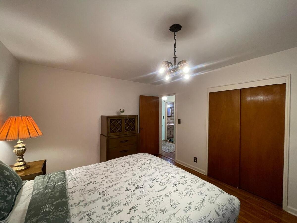 Luxury Three Bedroom In A Private House Apartment New York