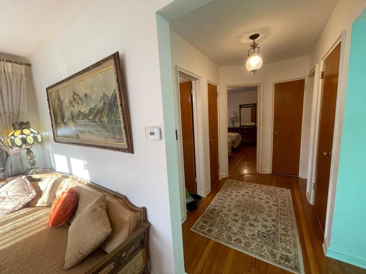 Luxury Three Bedroom In A Private House New York