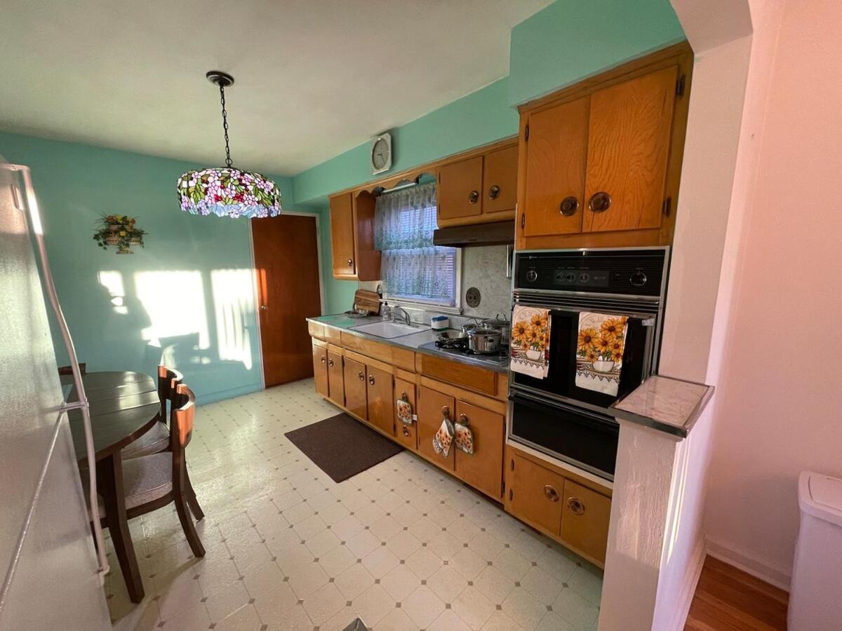 Apartment Luxury Three Bedroom In A Private House New York