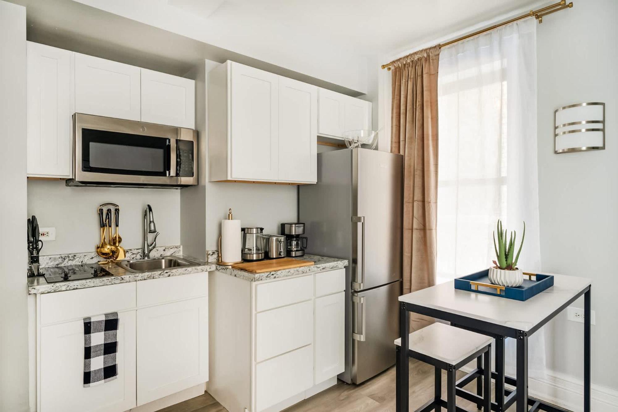 Appartement 73-806 New 1br 1bth Uws Doorman Gym