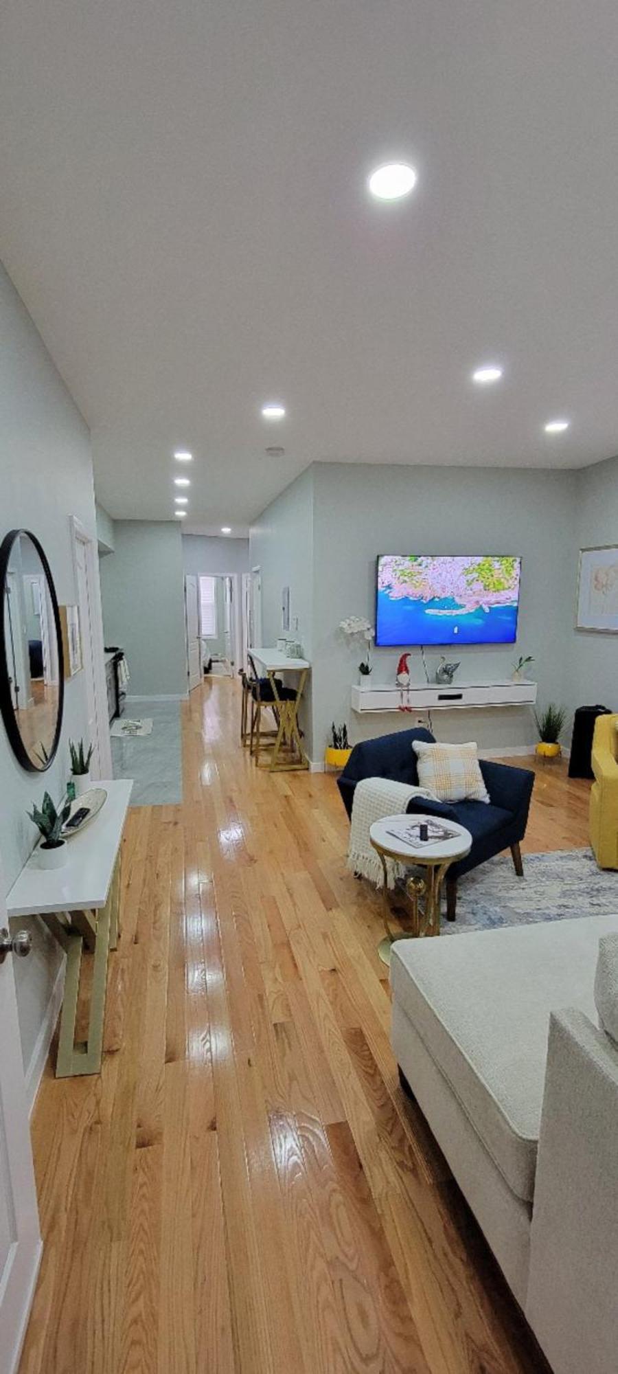 A Dazzling Destination Apartment New York