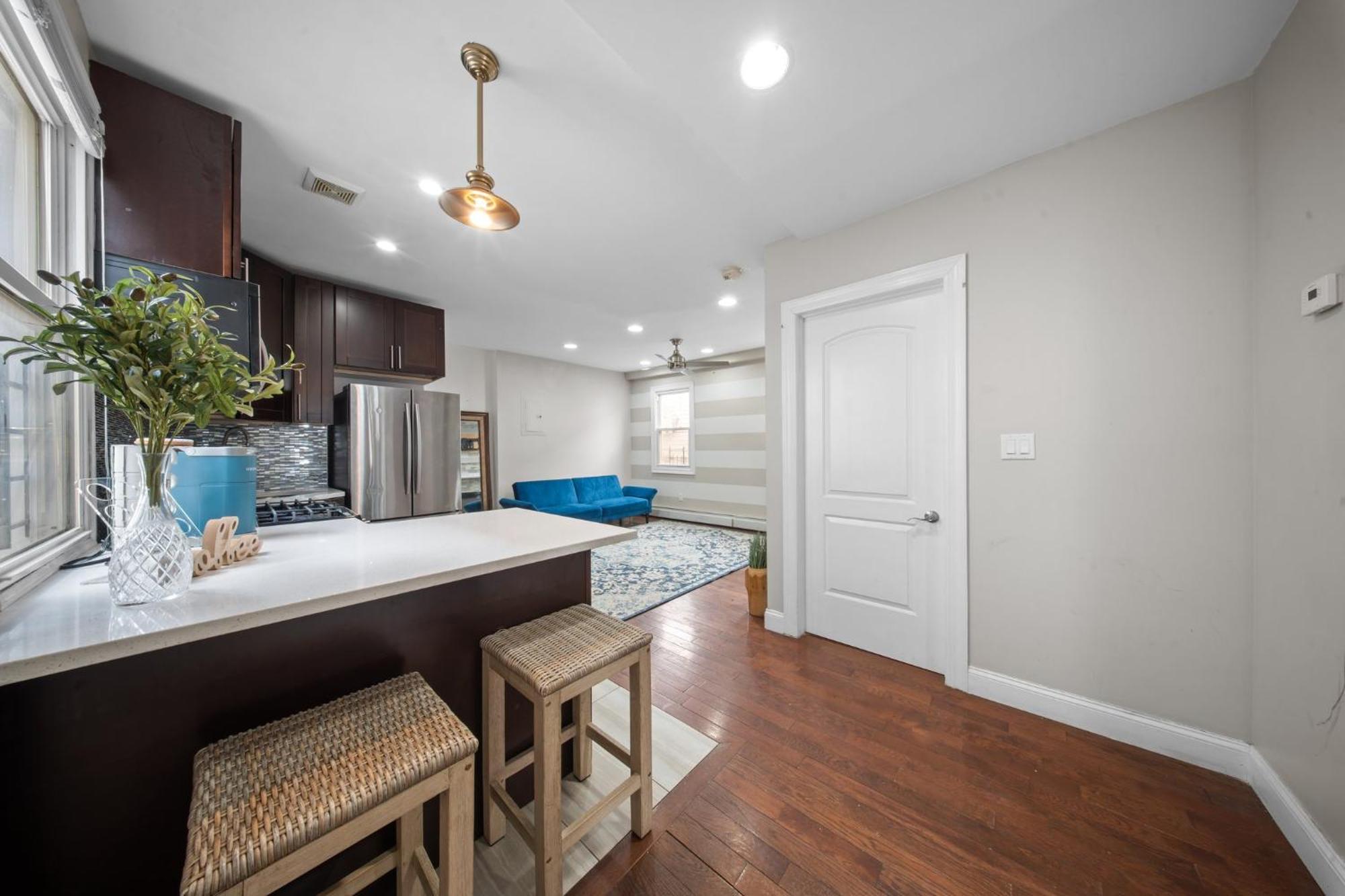 Apartment One Bedroom Near Jfk Airport!