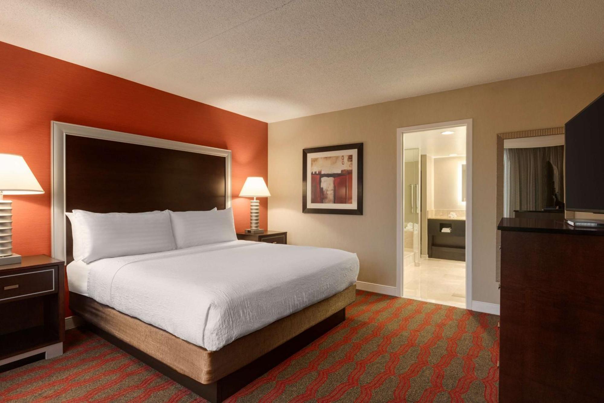 Doubletree By Hilton New York-laguardia Hotel