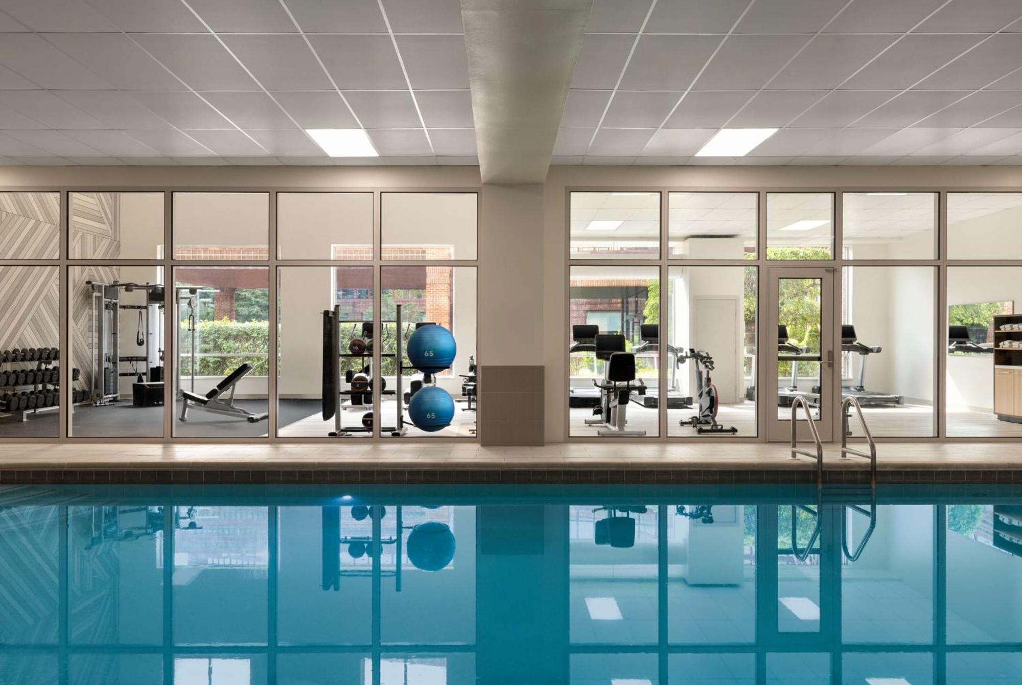 Hotel Doubletree By Hilton New York-laguardia