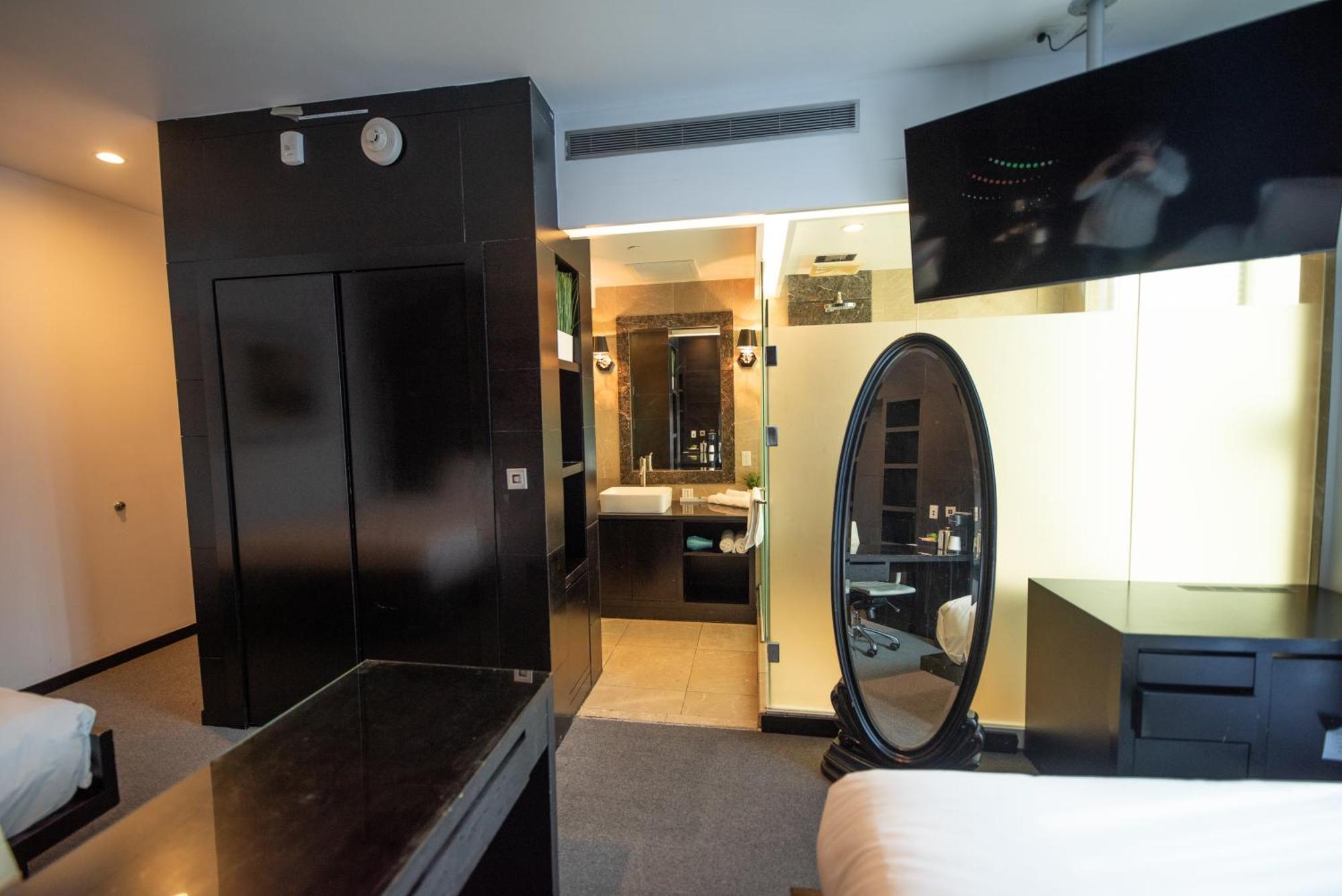 Hotel The One Boutique 3*