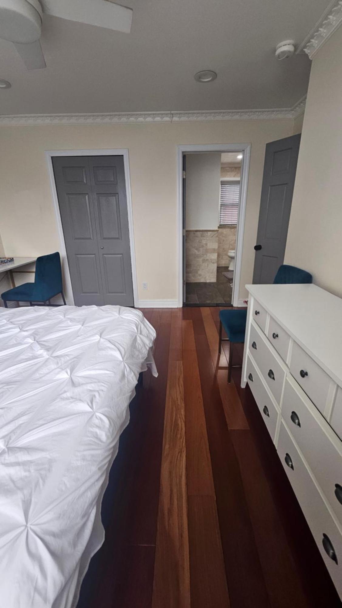 Luxury Hotel-style In Queens, New York