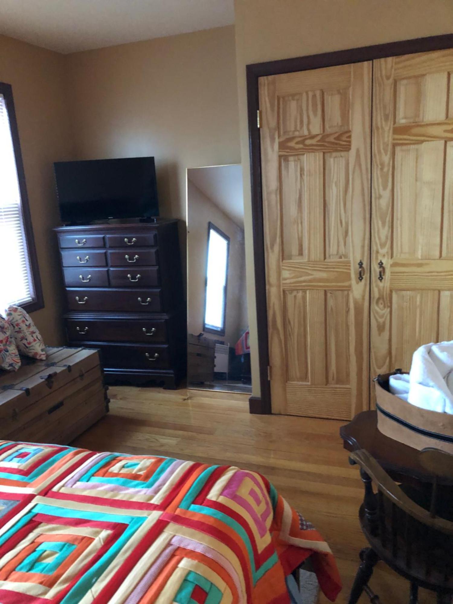 Private Unit With Own Entrance To Share * New York
