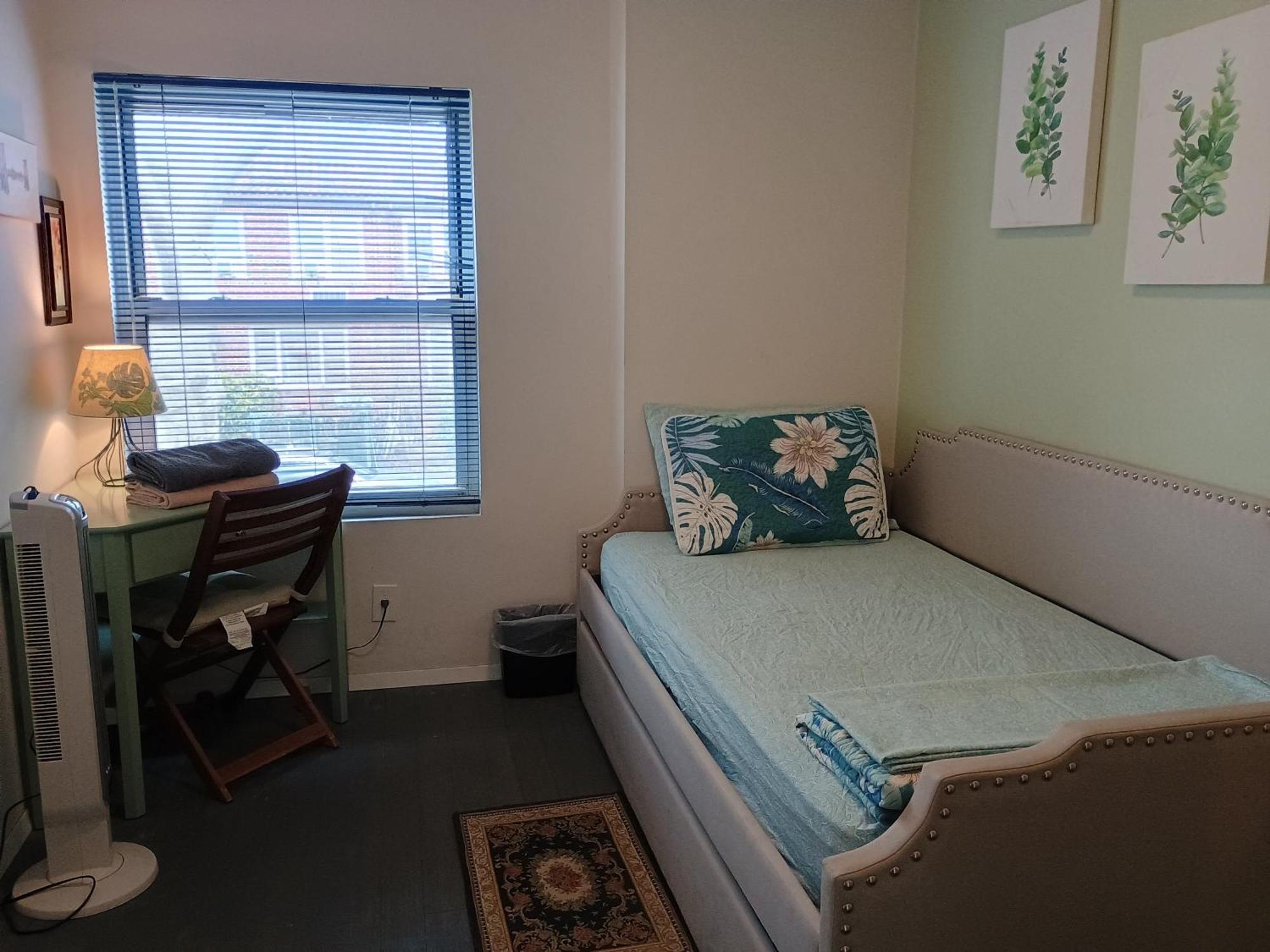 Apartment Explore From Queens *