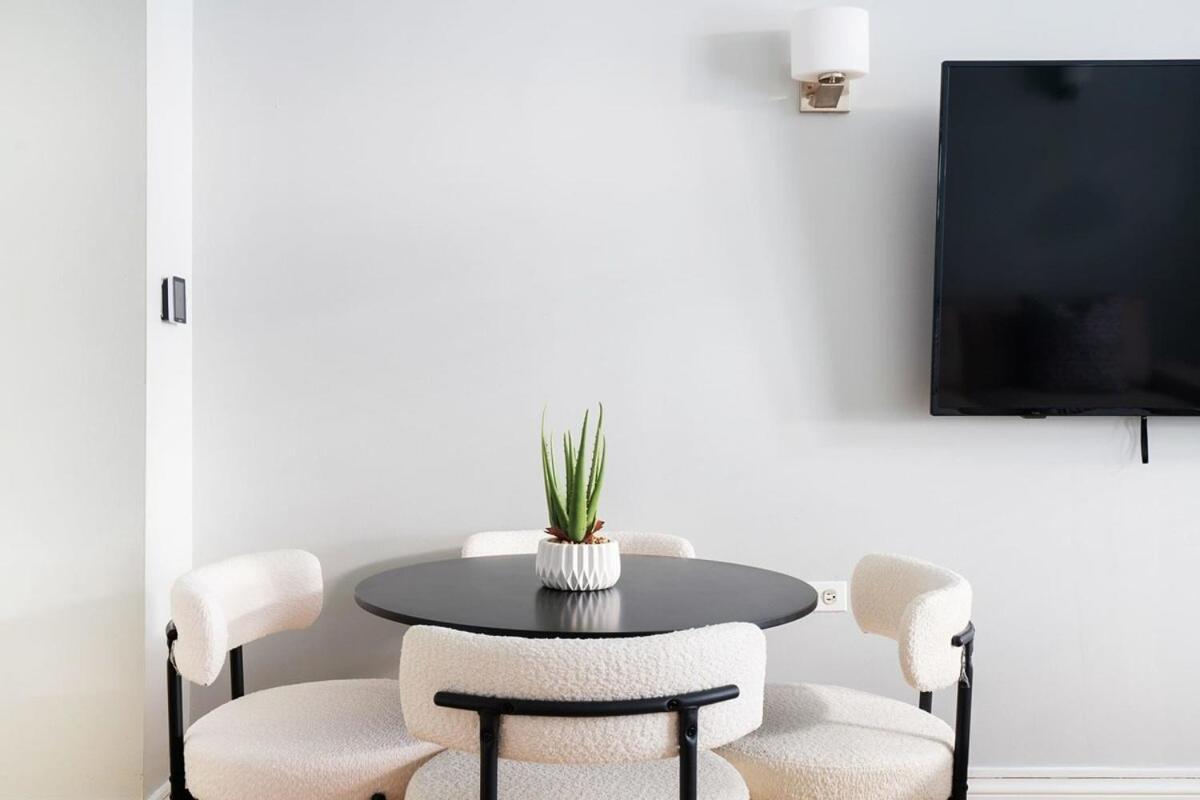 73-208 New 2br 2bath Uws Doorman Gym * New York