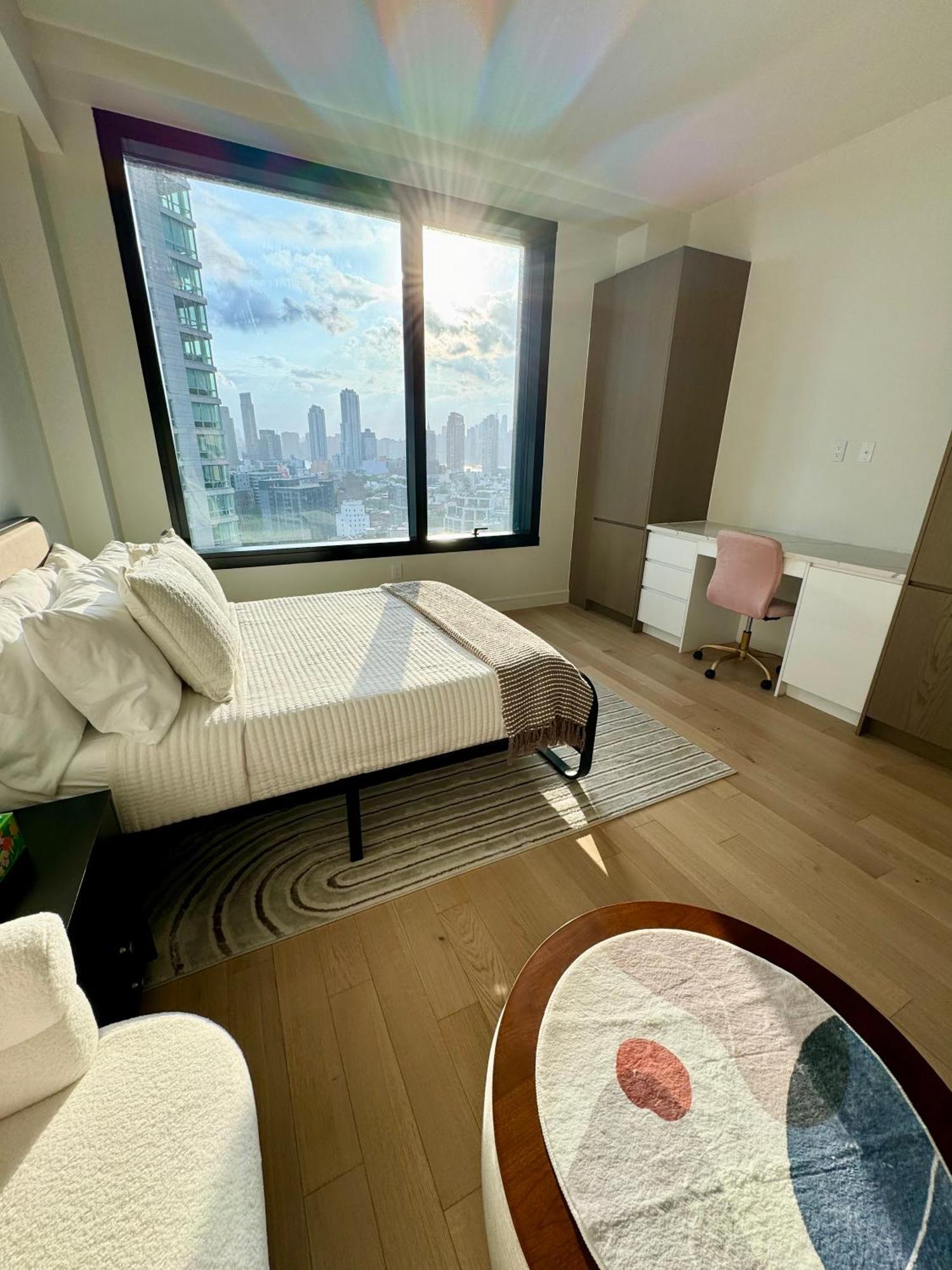 Apartment Beautiful Luxury Fantastic Manhattan Skyline View One Bedroom New York