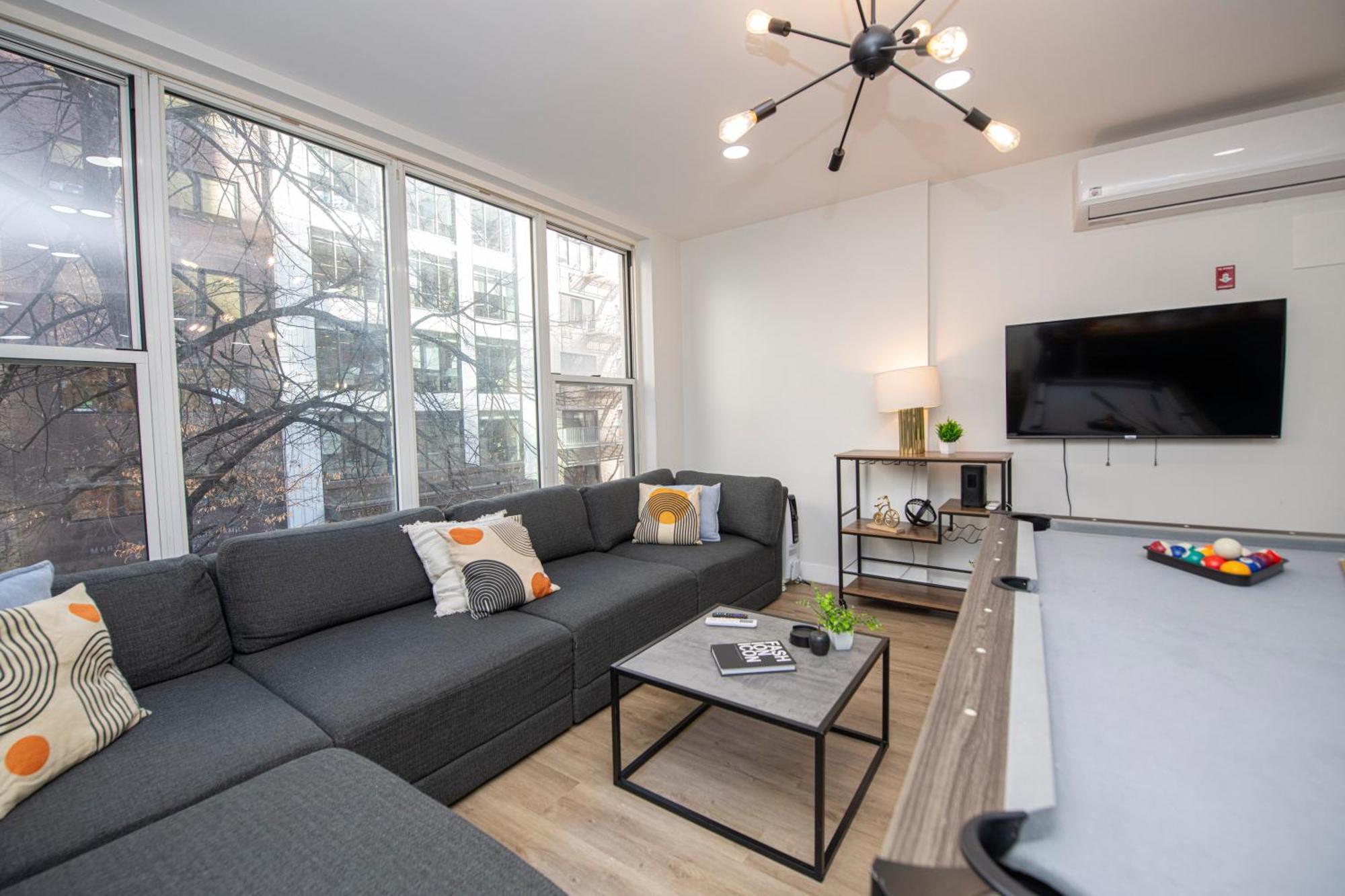 Apartment Sophisticated 4 Bedroom Duplex In The Heart Of Midtown