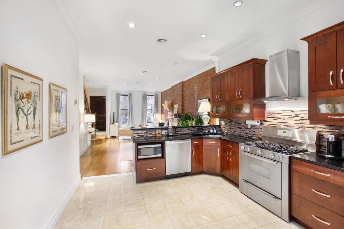 Luxury Oasis In Manhattan Apartment