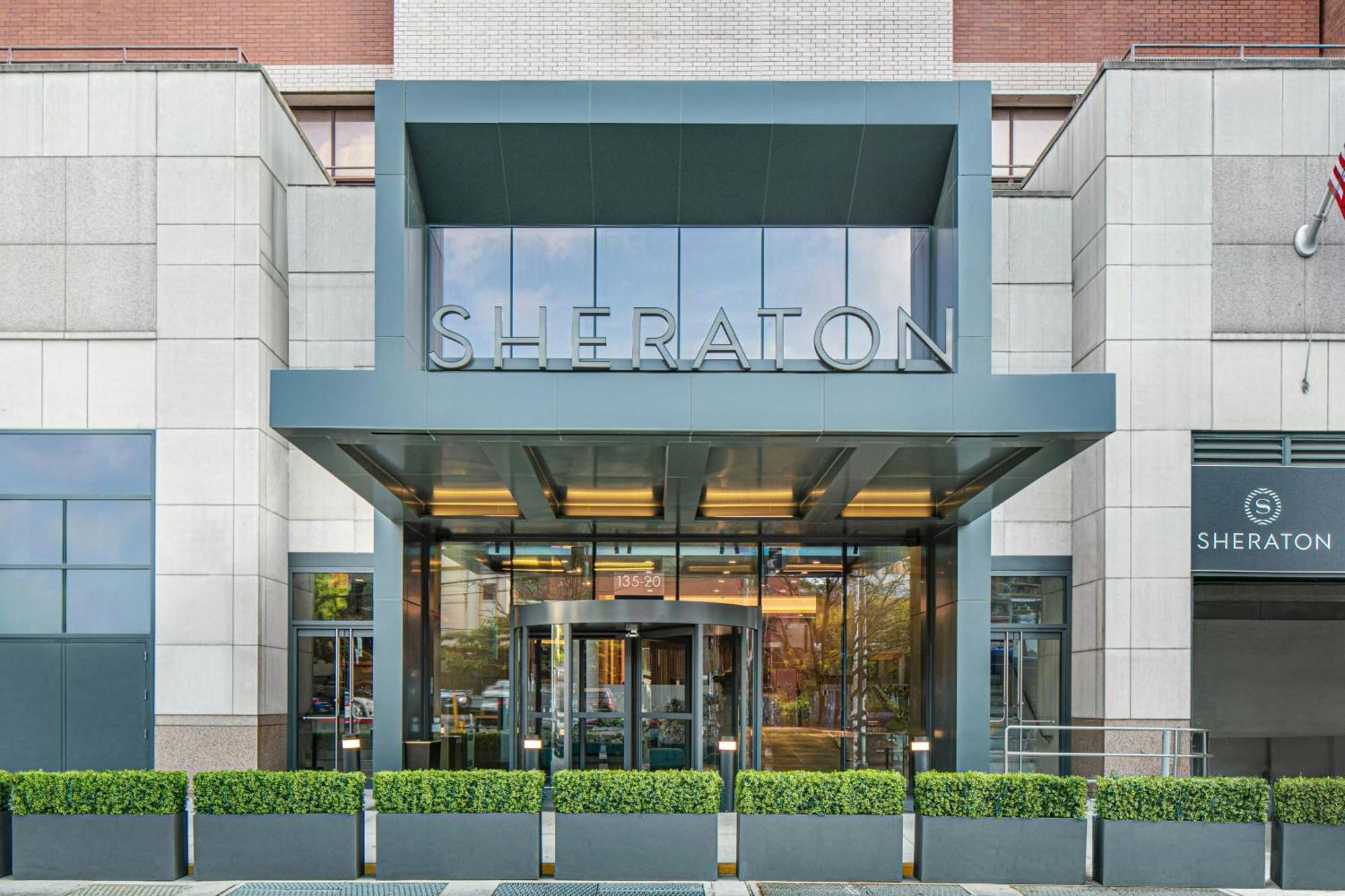 Hotel Sheraton Laguardia East 3*