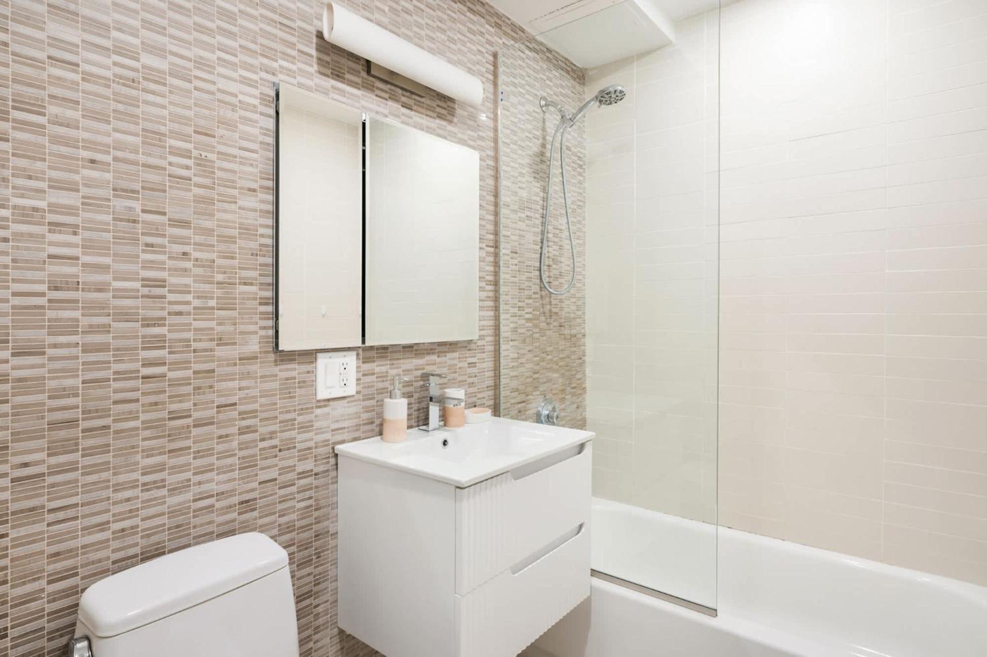 809-4b Balcony W D Prime Location