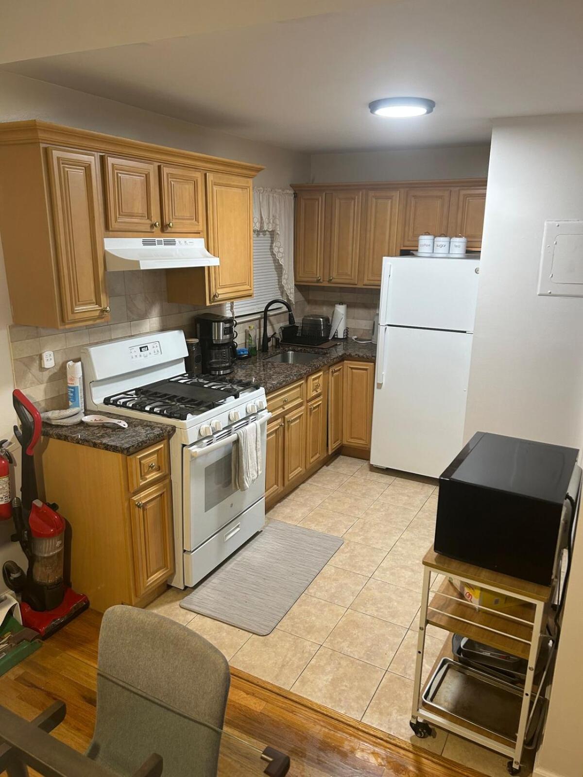 Chic Modern Bedroom 5 Mins From Jfk New York