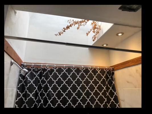 Apartment Funky Pre-war Town House