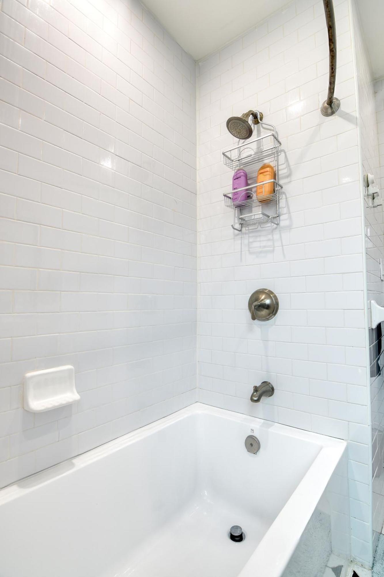 Prime Location, King Beds, Outdoor Space, Bbq Grill, Free Parking, Wifi, Luxe New York