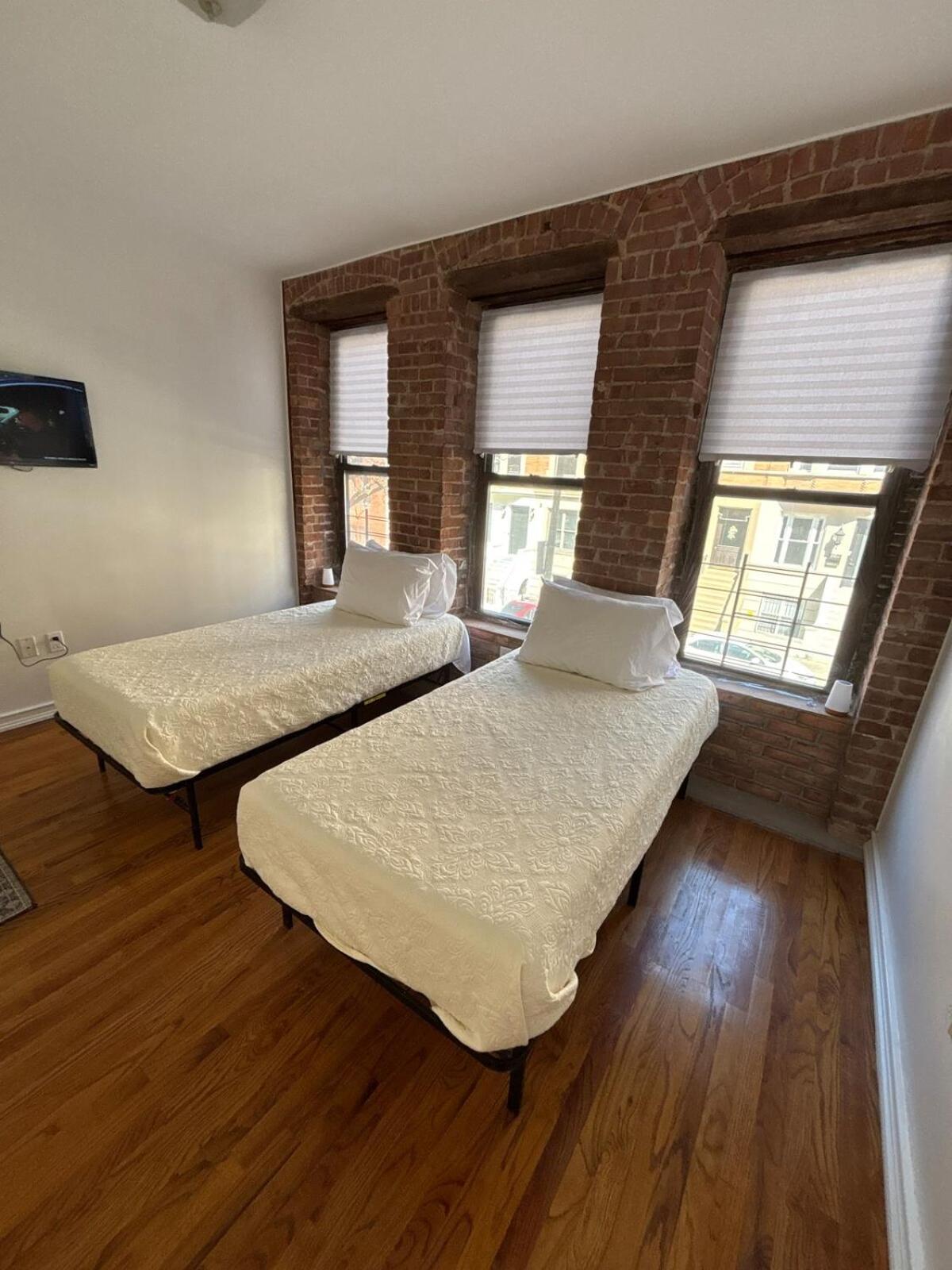 Private Bedroom And Private Bath Guest house 3*