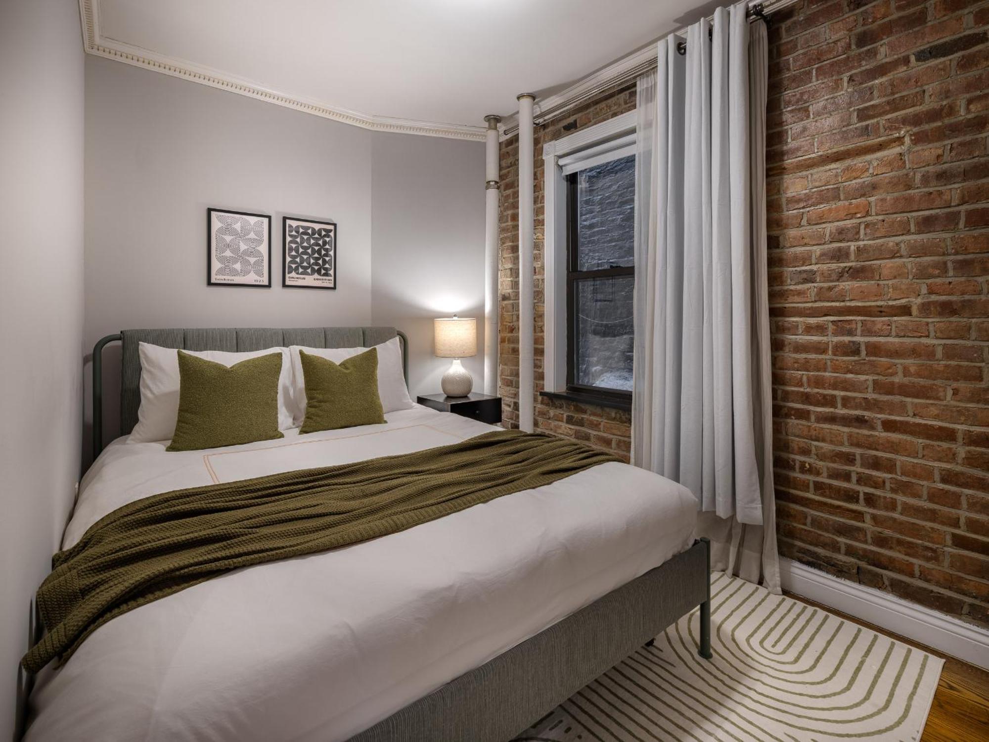 Apartment Three Bedroom On Little Italy Mulberry Street New York