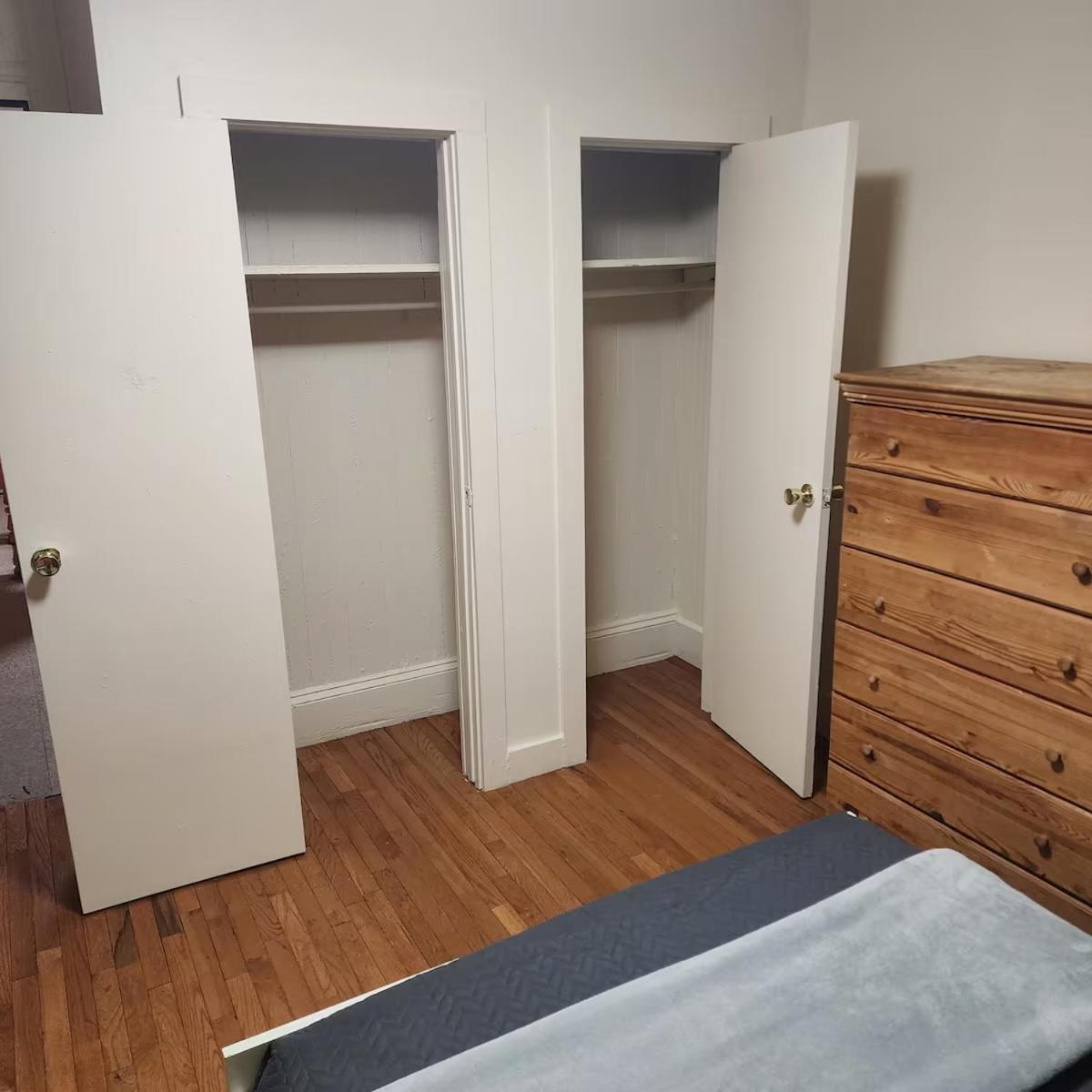 2 Guest house New York