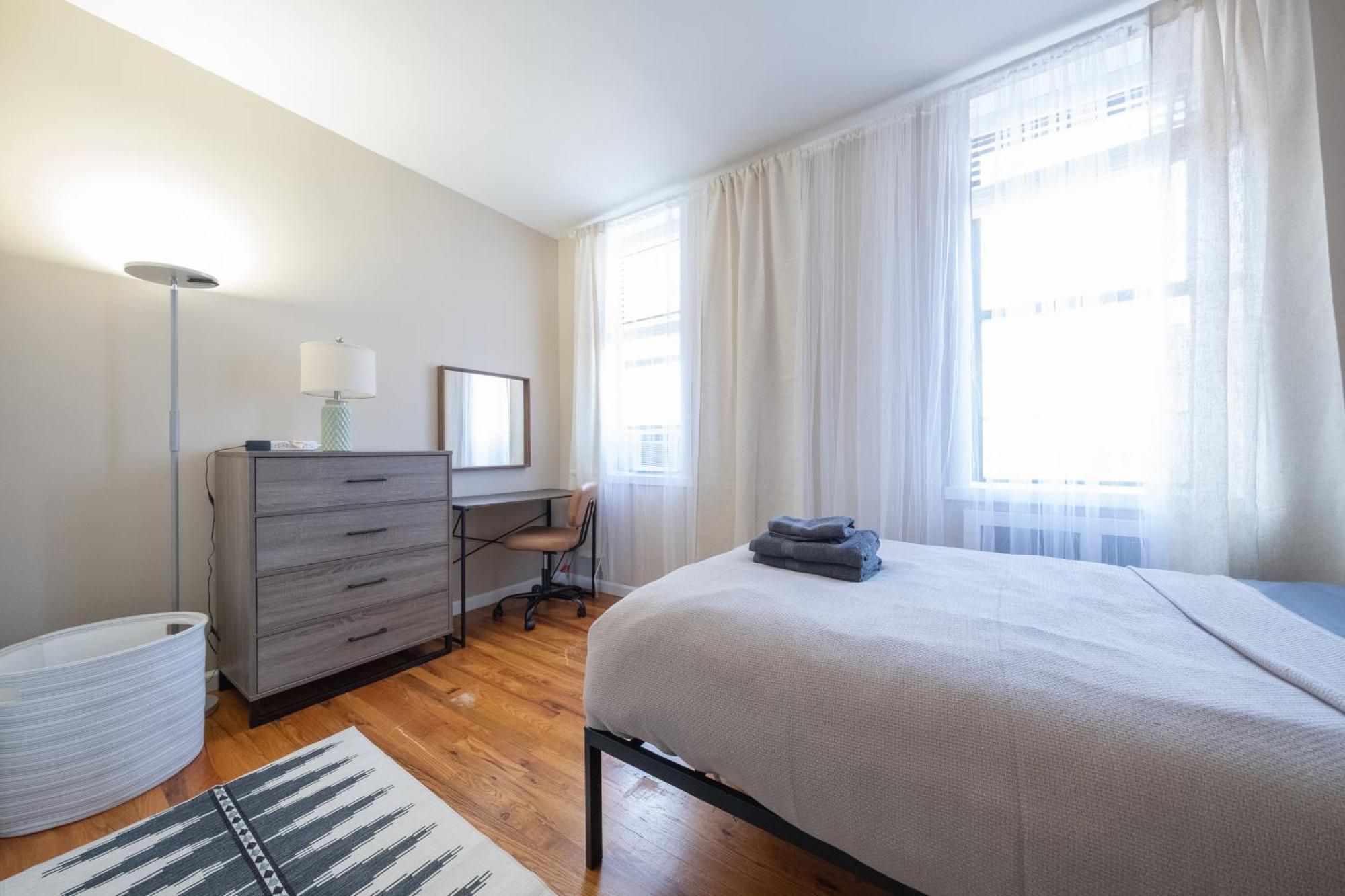 Apartment 3 Bedroom In Manhattan New York