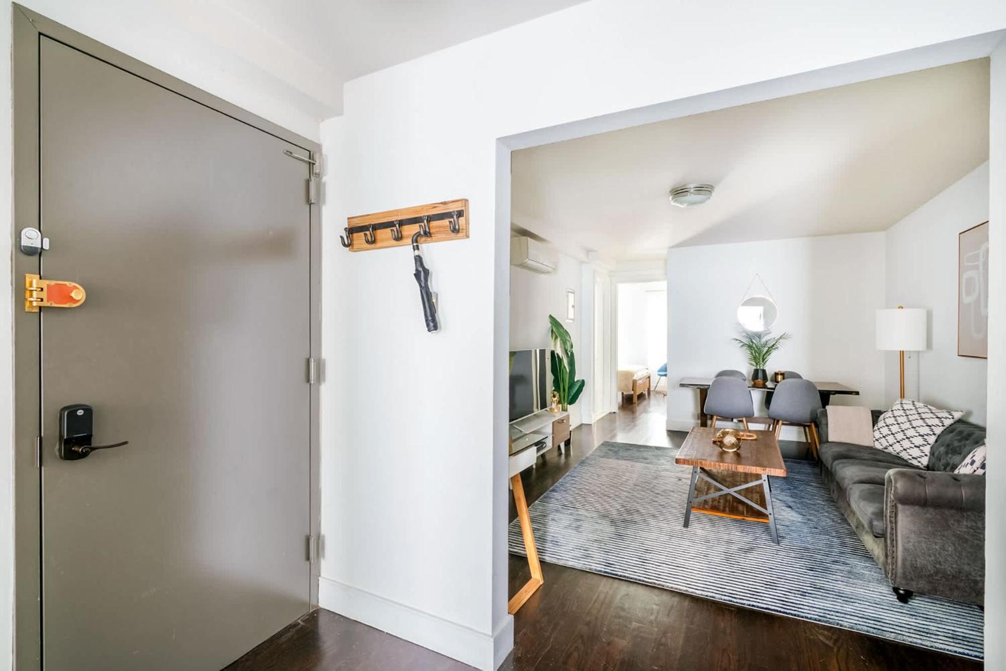 39-2 Renovated 3br Prime Hudson Yards Area *