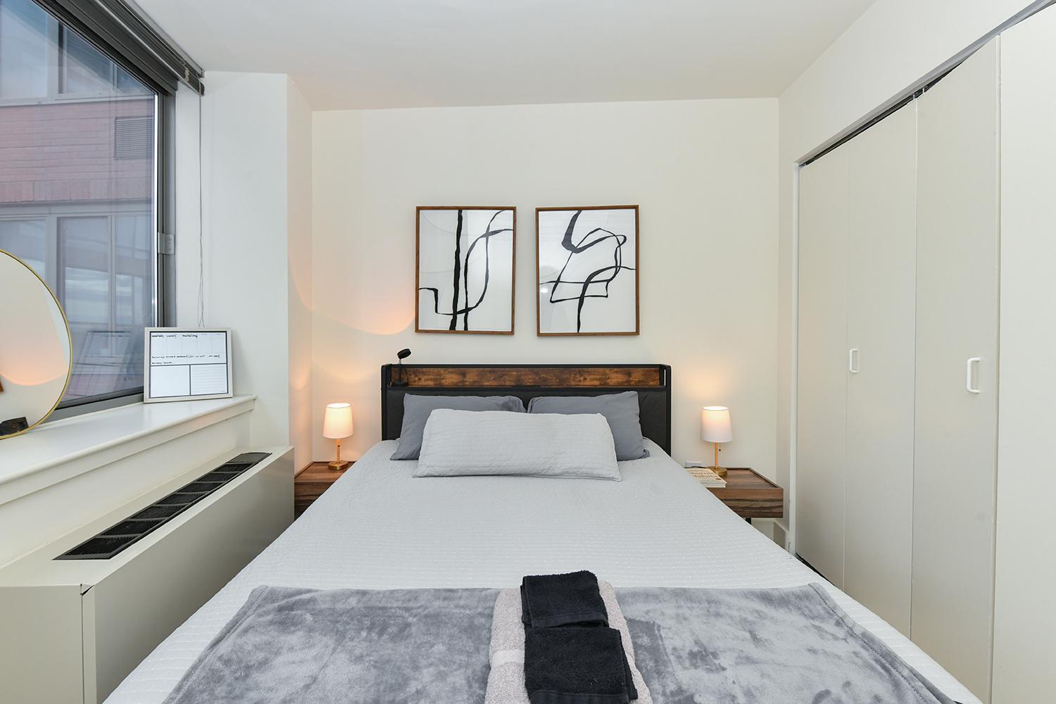 Modern Times Square 1 Bedroom Retreat Apartment