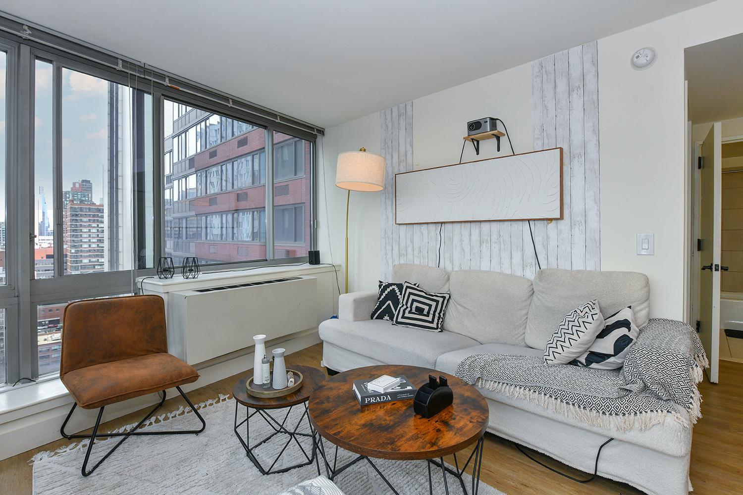 Modern Times Square 1 Bedroom Retreat Apartment New York