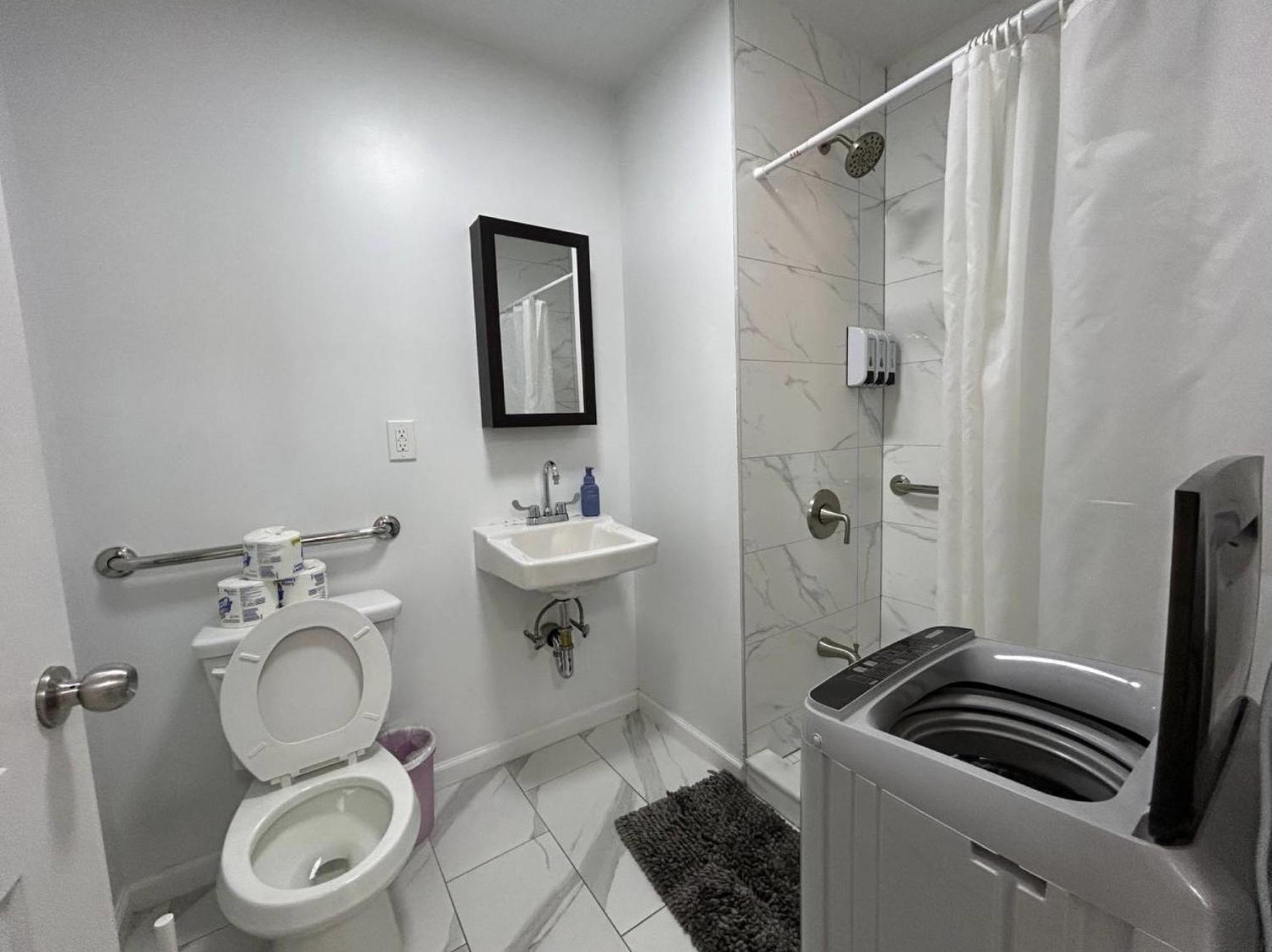 2 Bedroom Cozy *