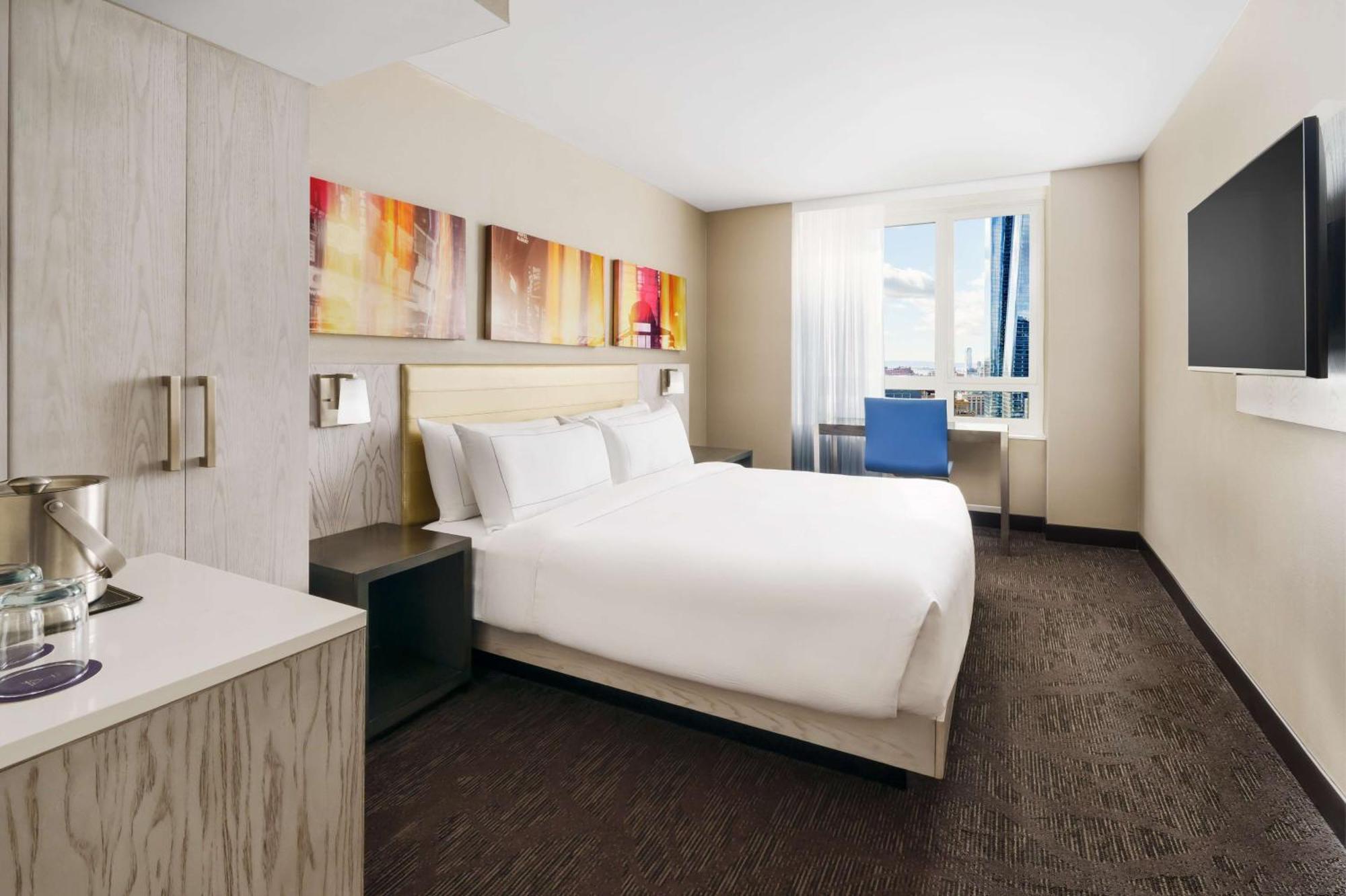 Doubletree By Hilton New York Times Square West