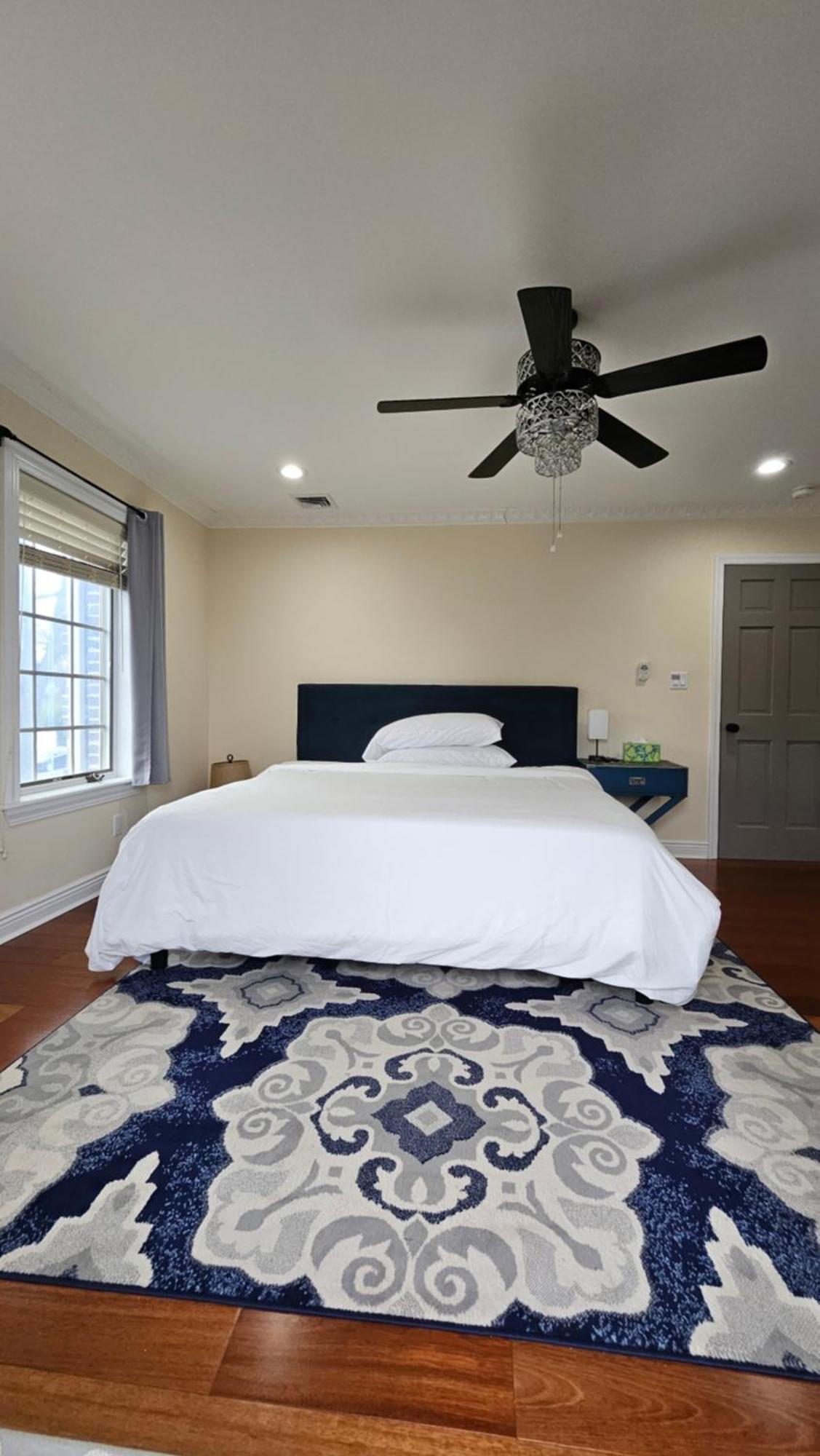 Luxury Hotel-style In Queens,