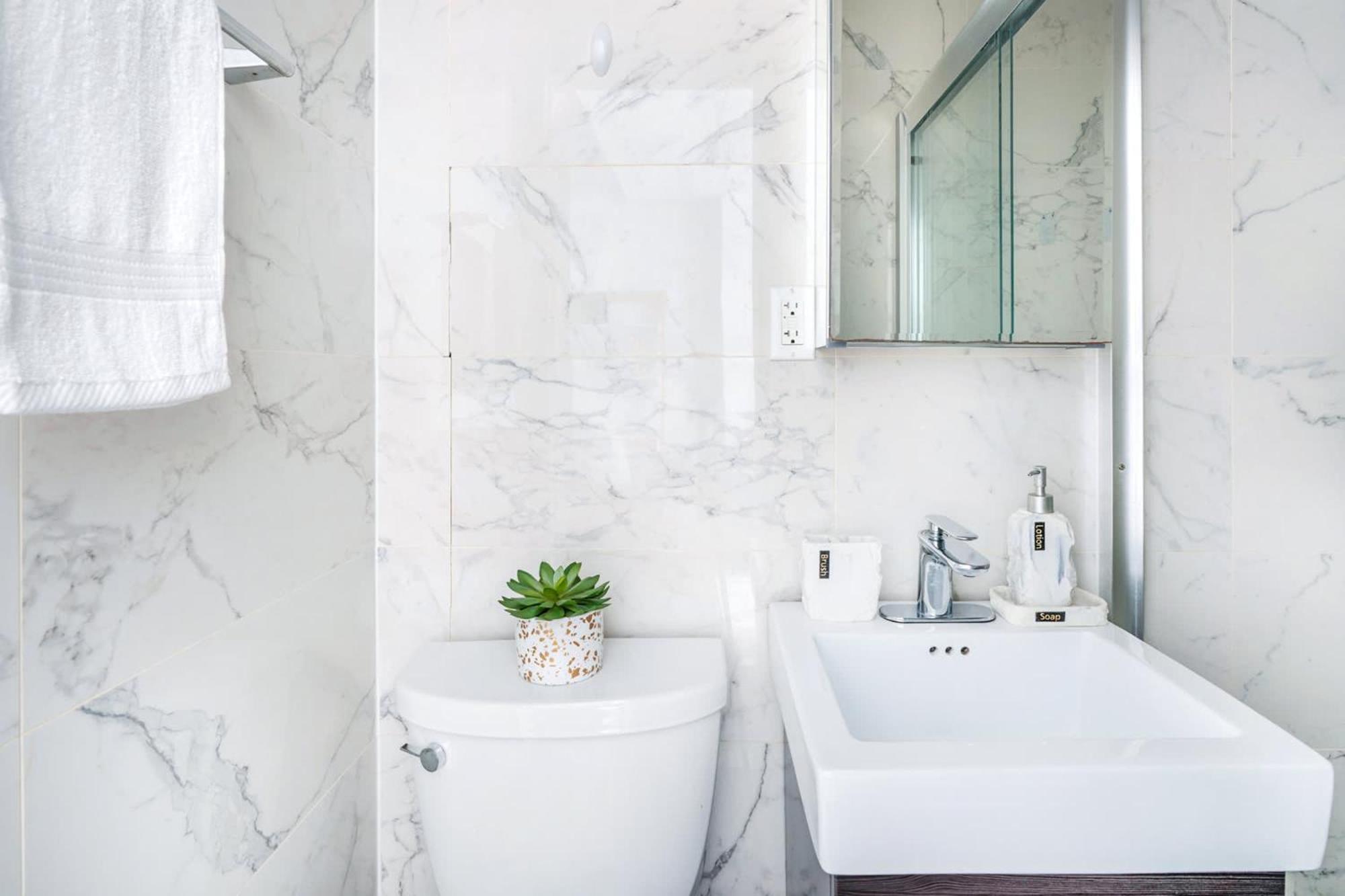 69-5b I Stylish Lower East Side 1br Brand New New York