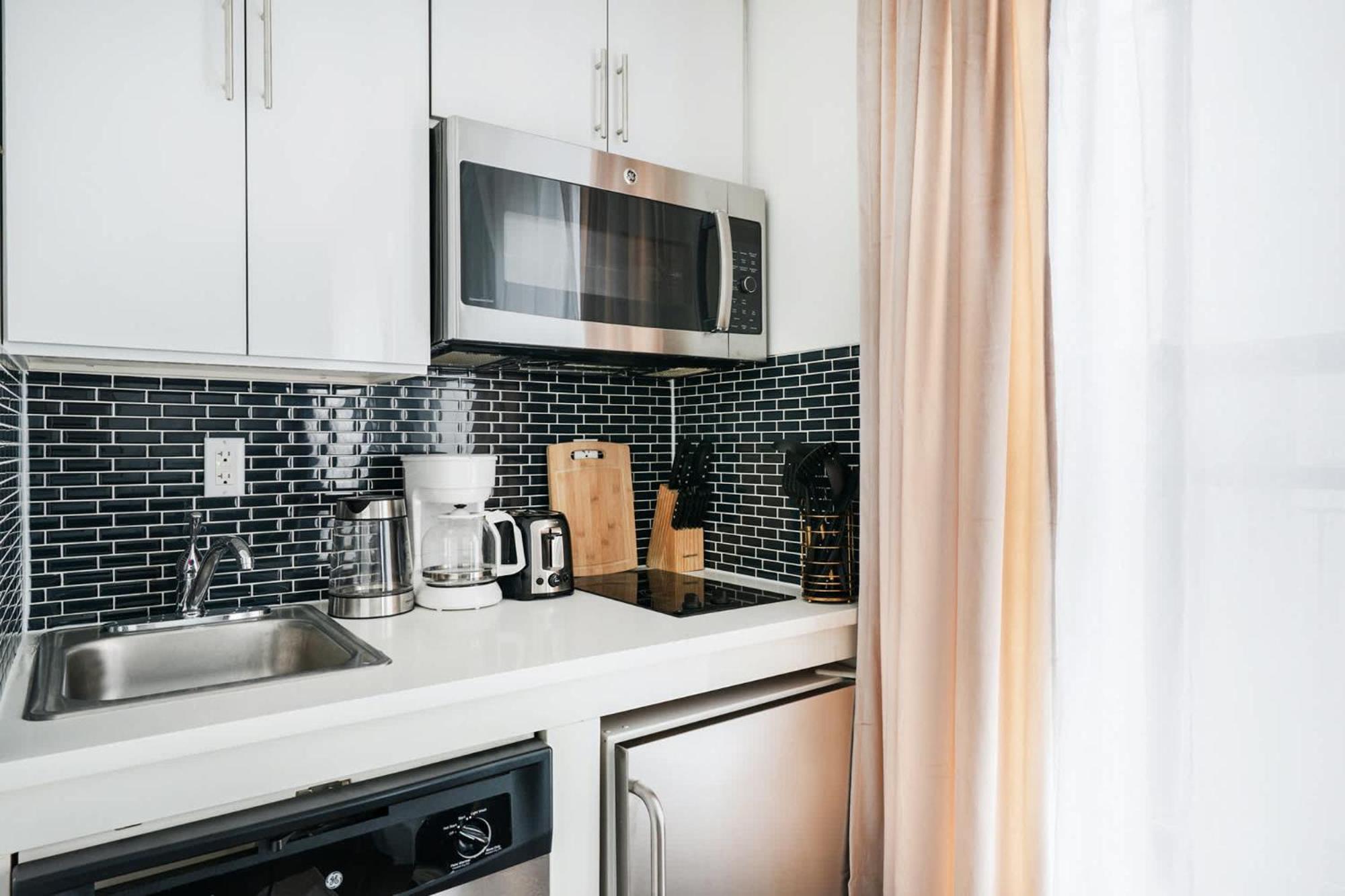 69-5b I Stylish Lower East Side 1br Brand New New York