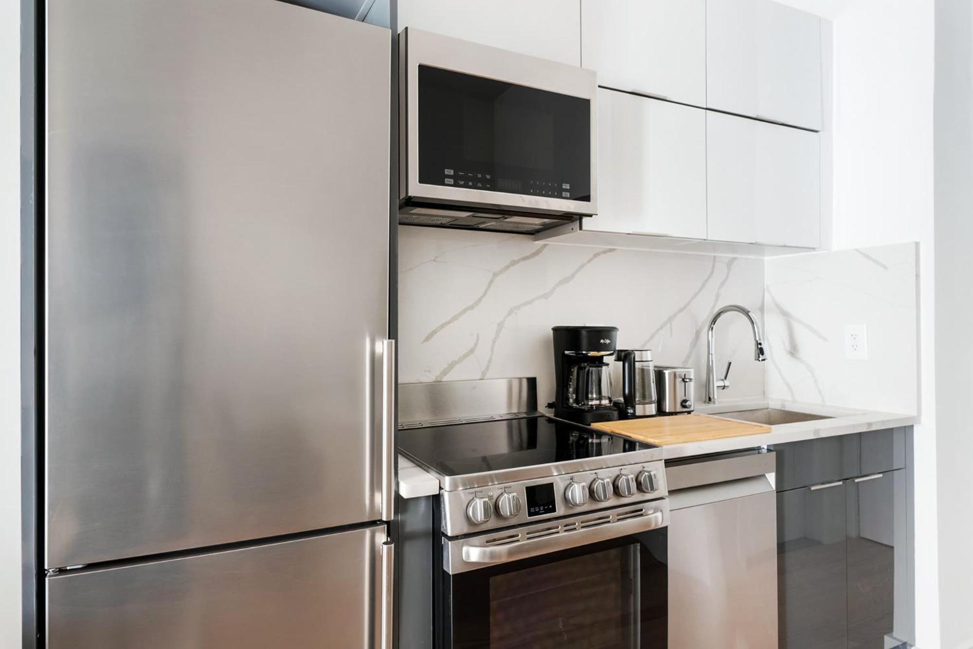 Apartment 319-b Sleek Modern 1br W Outdoor Space Union Square Wd In Unit *