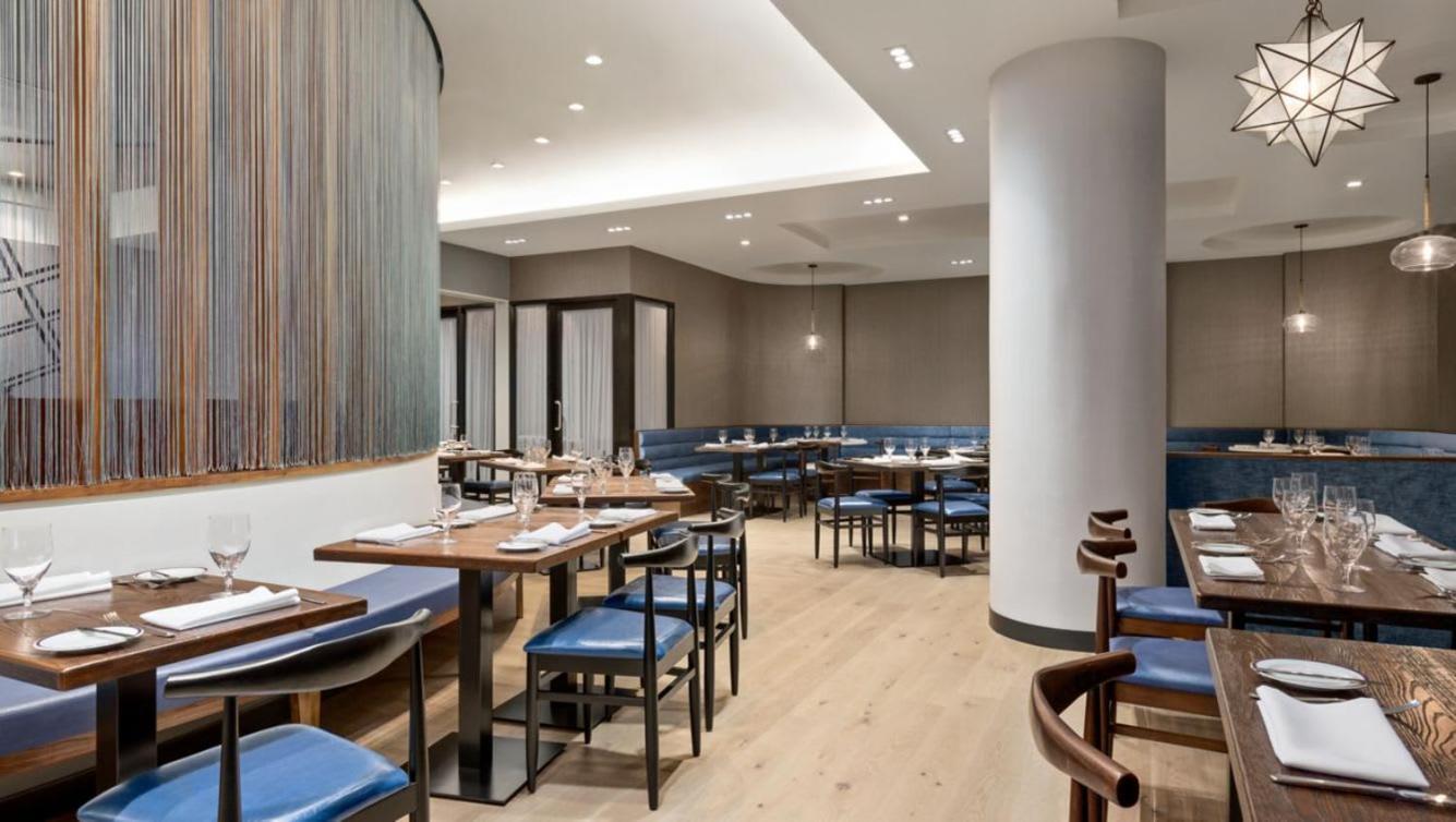 The Vibe On 5th Iv Vibe 8753