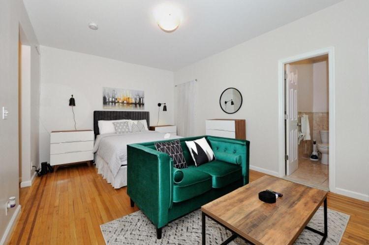 The Lexy Viii Vibe 8645 * New York