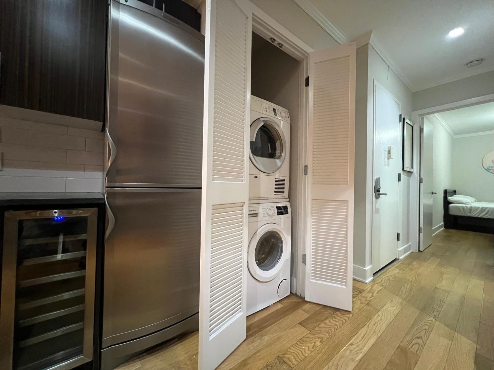 The Avalon Luxe Apartment *