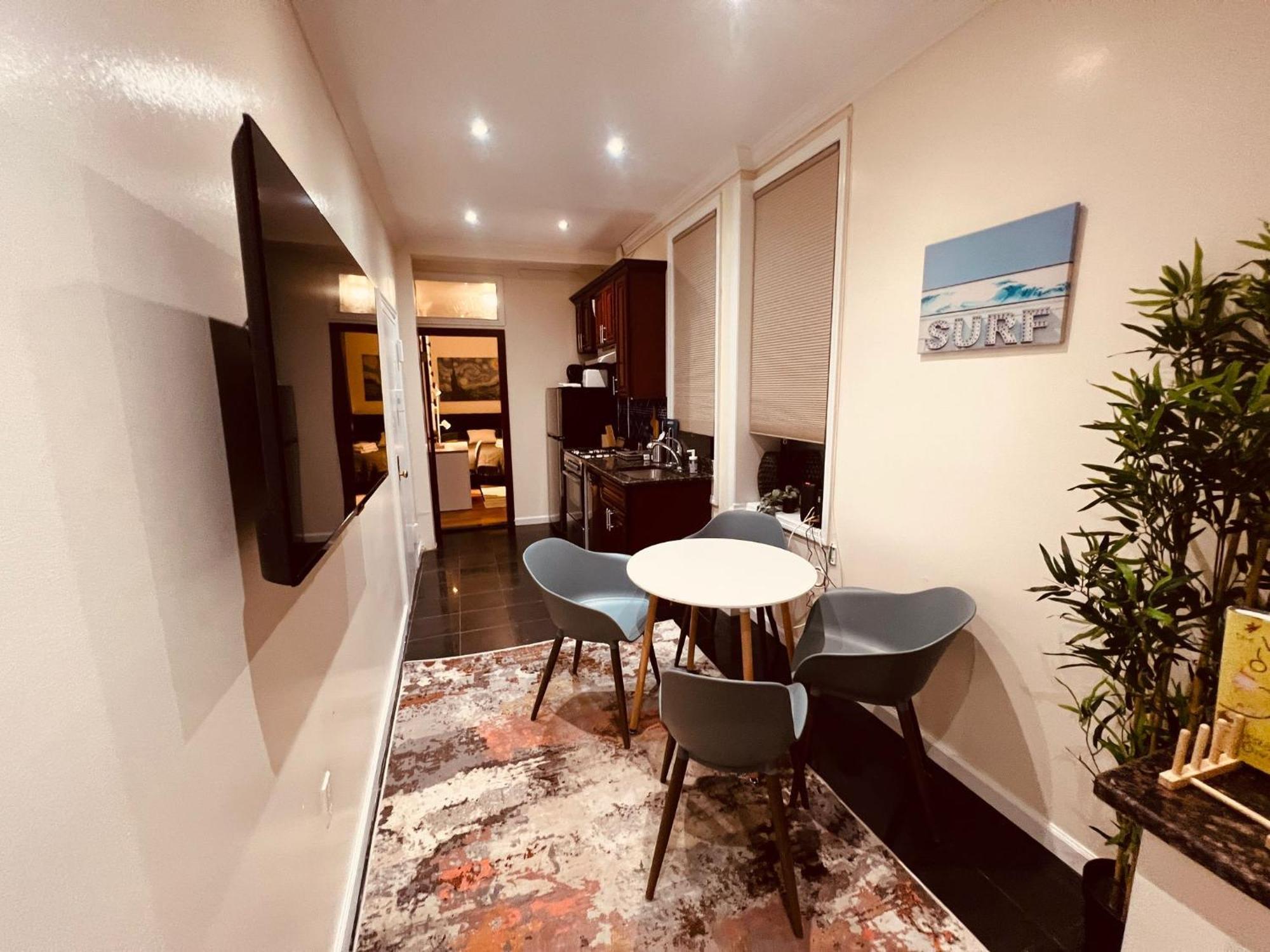 2 Bedroom Cozy In Manhattan Valley
