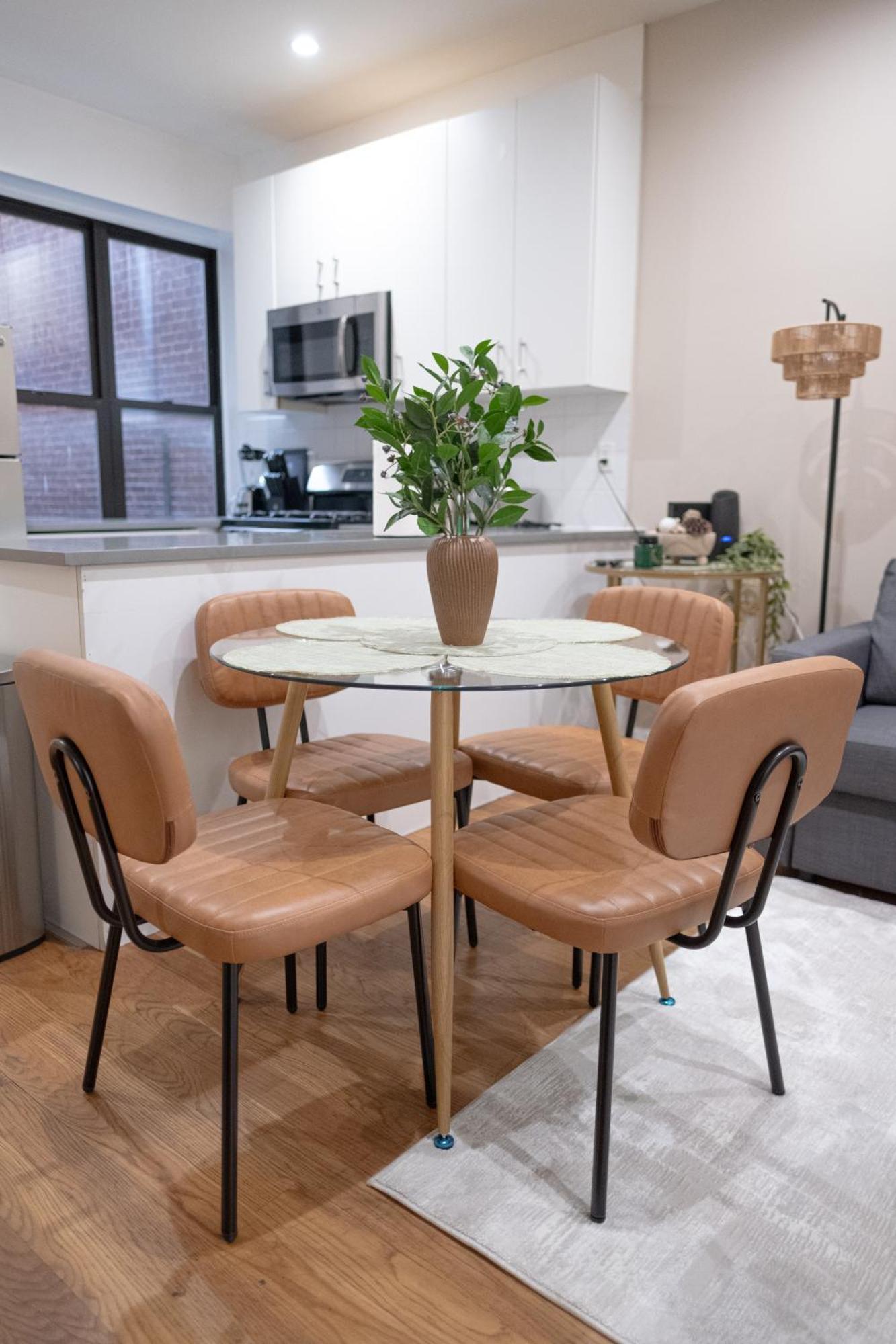 Apartment 3br Two Blocks To Park Elevator, Laundry, Virtual Doorman *