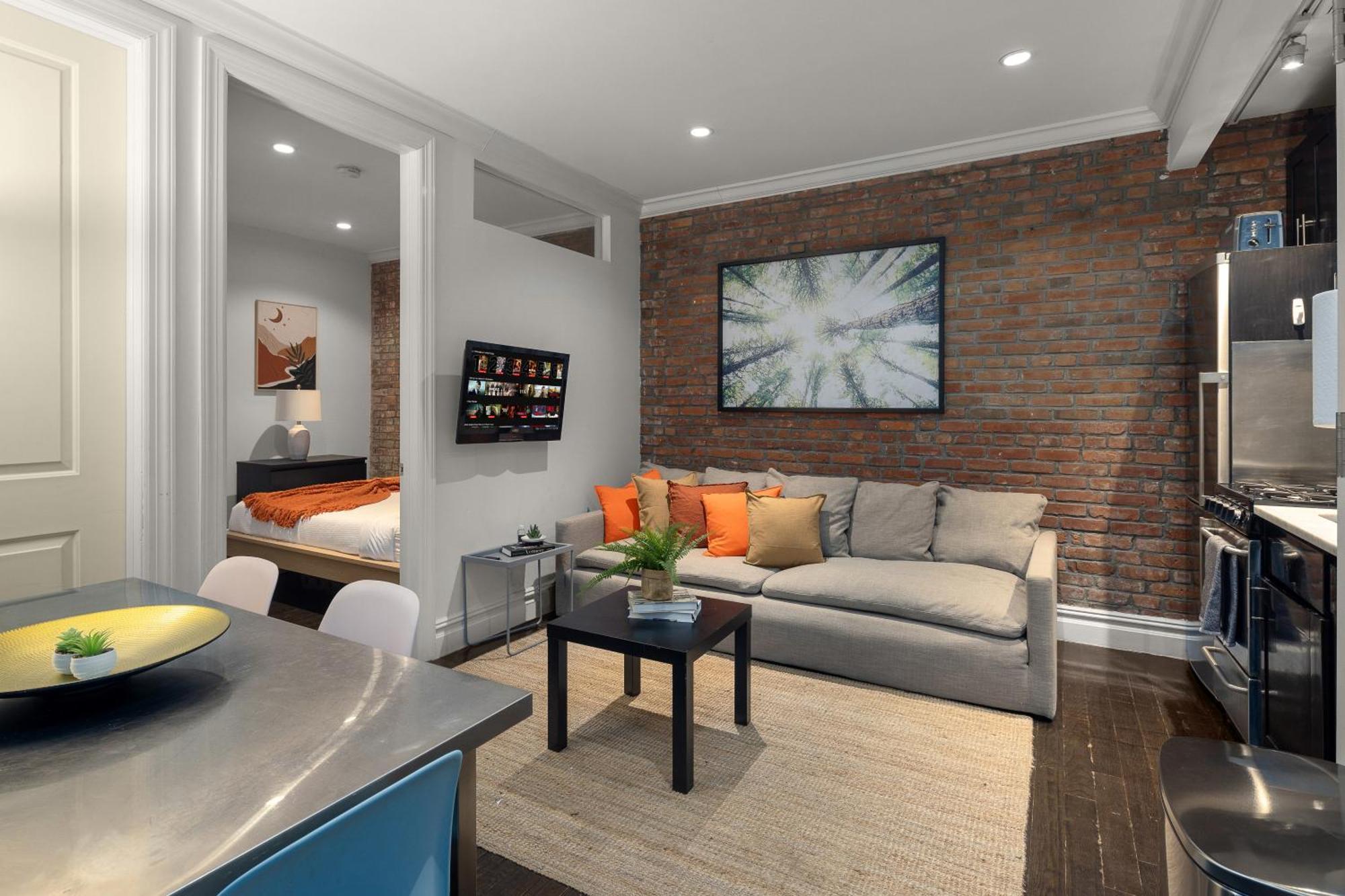 Apartment Explore Nyc! Cozy 2br In Prime Location *