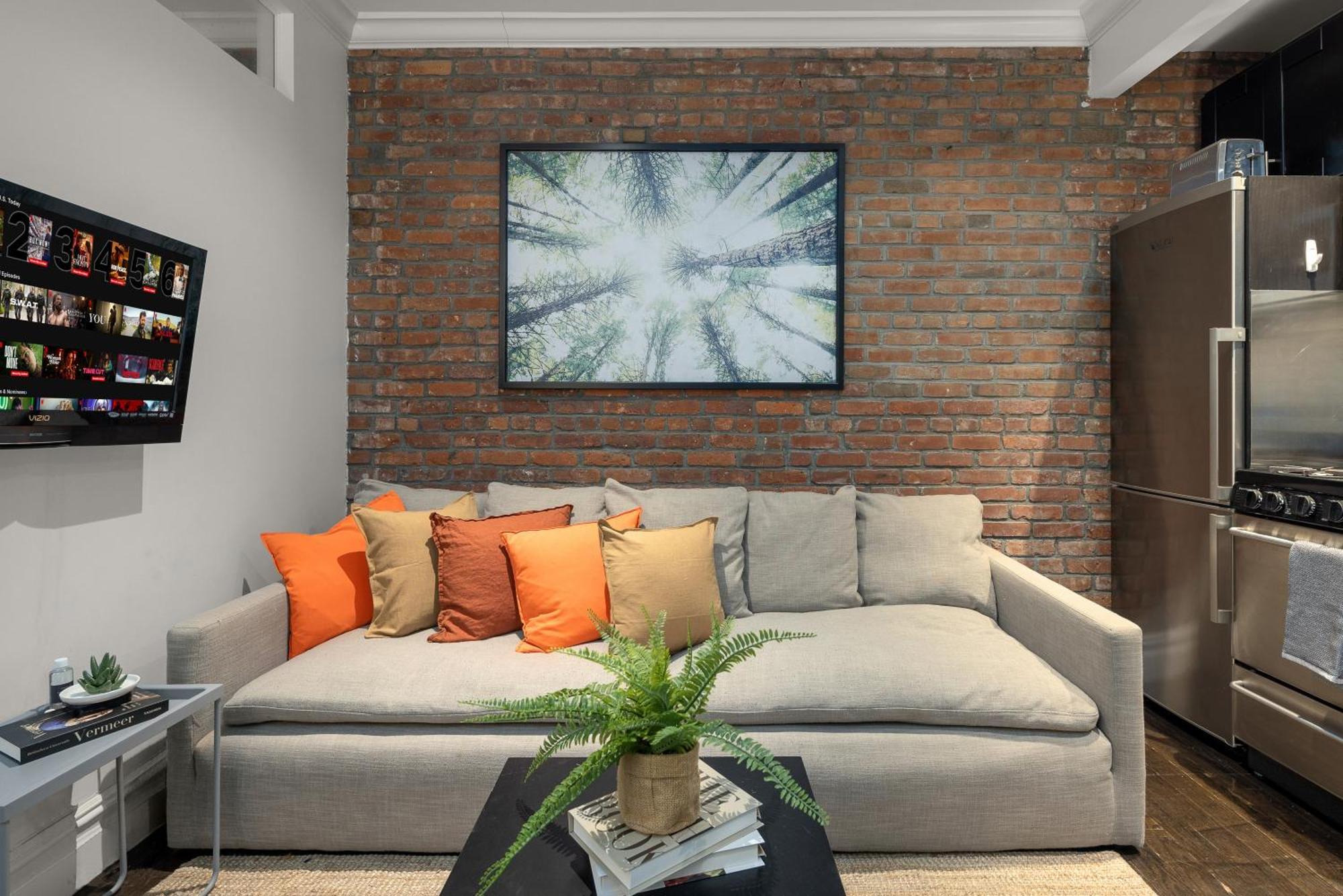 Explore Nyc! Cozy 2br In Prime Location Apartment *