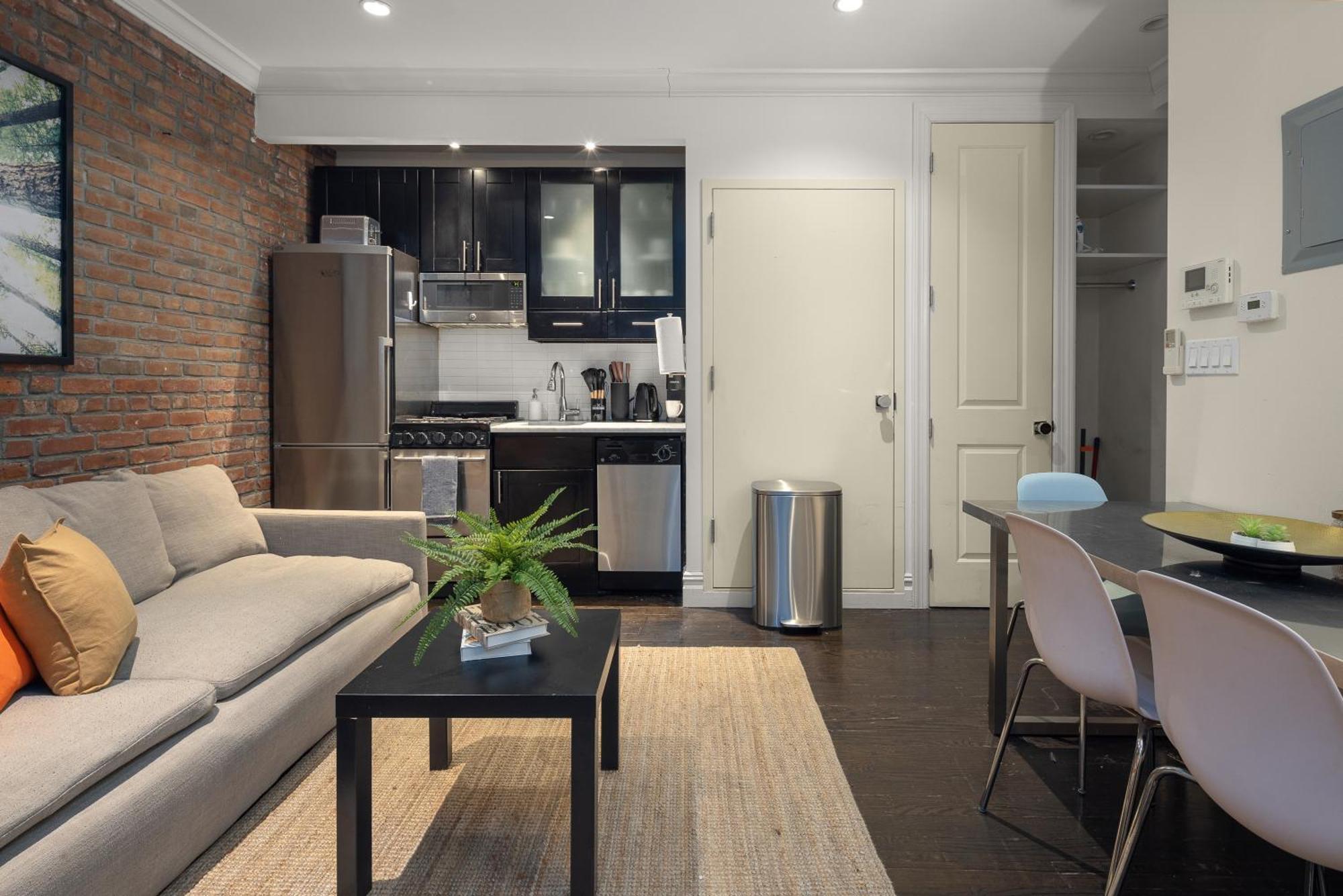 Apartment Explore Nyc! Cozy 2br In Prime Location *
