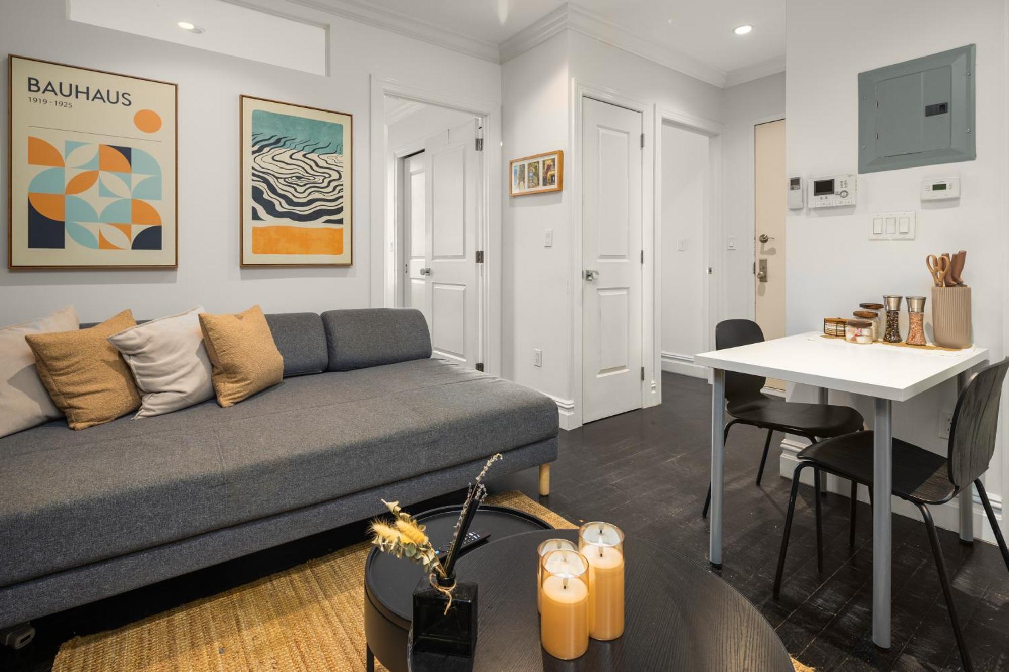 Rustic Nyc In Trendy Hudson Yard *